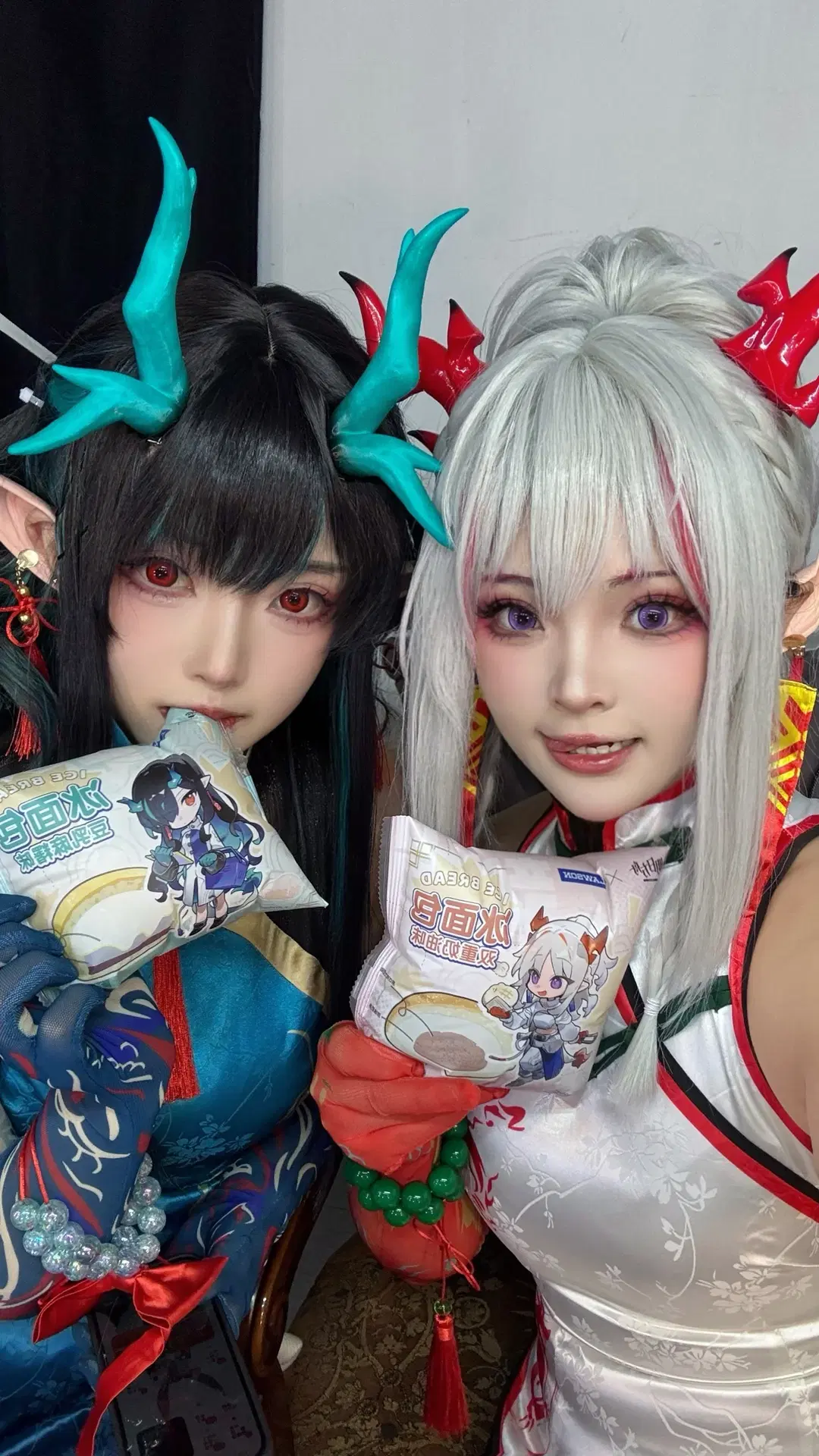 Nian cosplay Arknights: Post-New Year Reshoot of the Traditional Chinese Dragon-Embroidered Qipao by 电子梦梦鱼 - Image 2