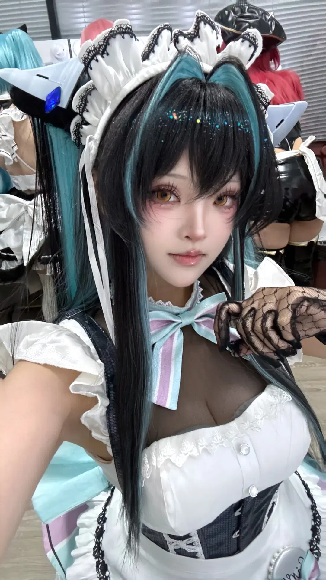漫展返图, 女仆装, NIKKE胜利女神, 赛莲cos, 网眼手套