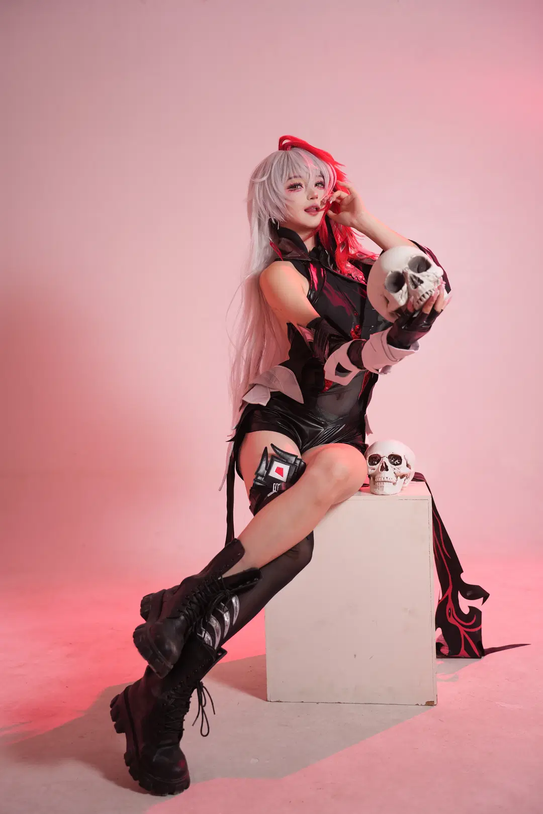 暗黑系cosplay, 黑丝长腿, 机能风cos, 不死翼cos, 骷髅道具