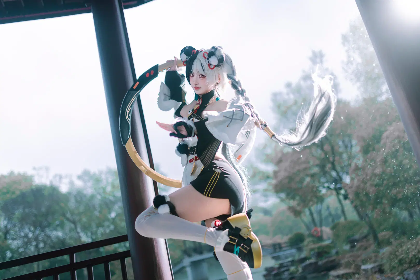 【琉音cos】绝区零琉音复刻，园林里的黑白双色战斗少女 - lulu吃上热干面了 - 第3张