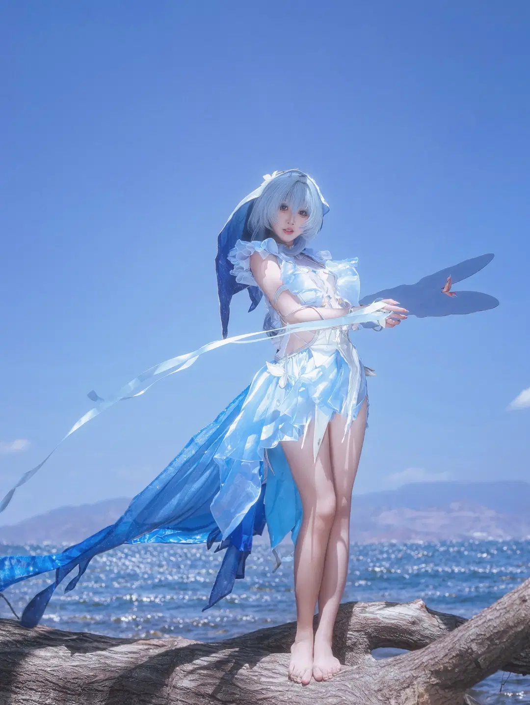 鸣潮, 守岸人cos, 奇幻风格, 海边cos, 赤足