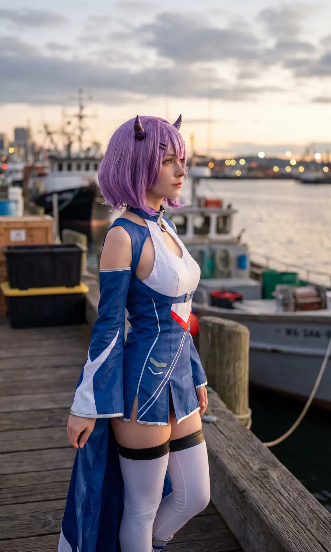 【ヒューストン(II)コスプレ】アズールレーン 港の夕日に映える青白制服の港のポートレート - 万艳同芳 - 5枚目