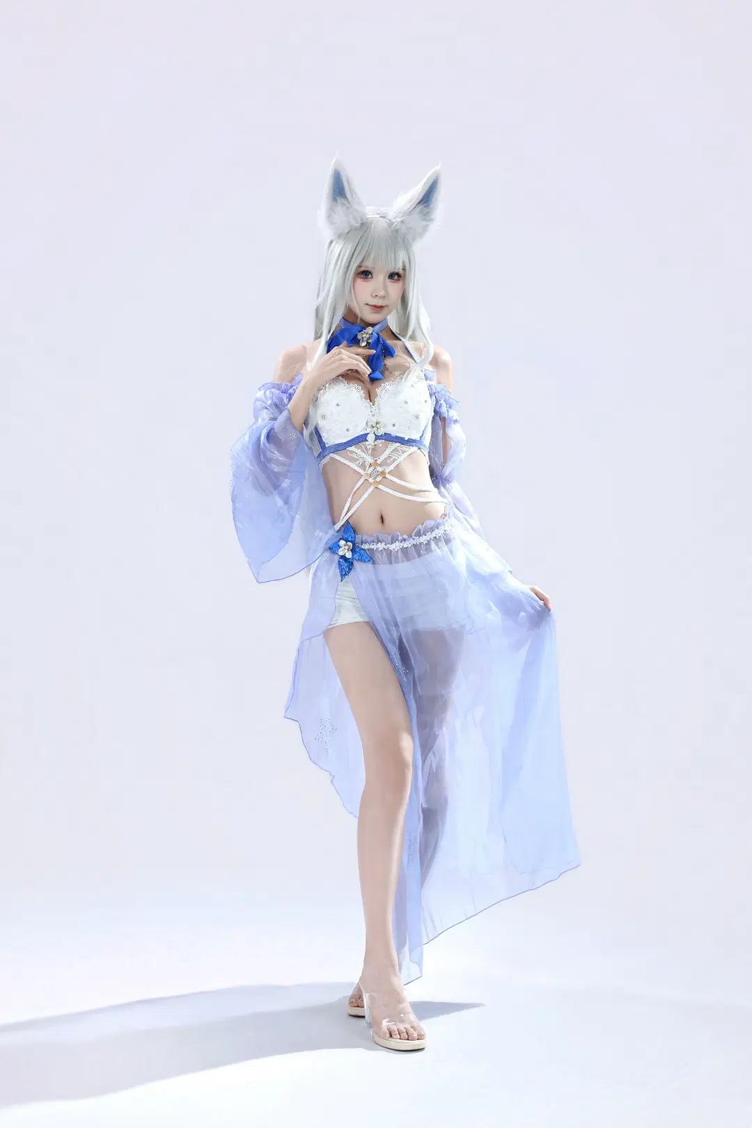【信濃 コスプレ】アズールレーン信濃、白青のチュールと真珠が織りなす幻想美 - 编号0827 - 9枚目