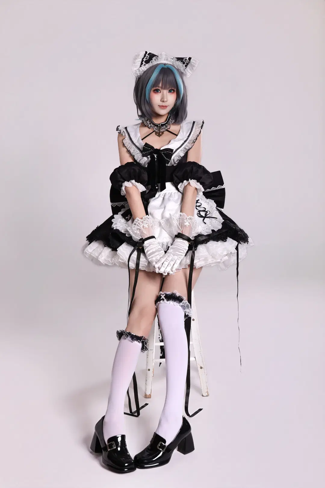Cheshire Cosplay, Azur Lane, Maid outfit, Rem cosplay, White stockings