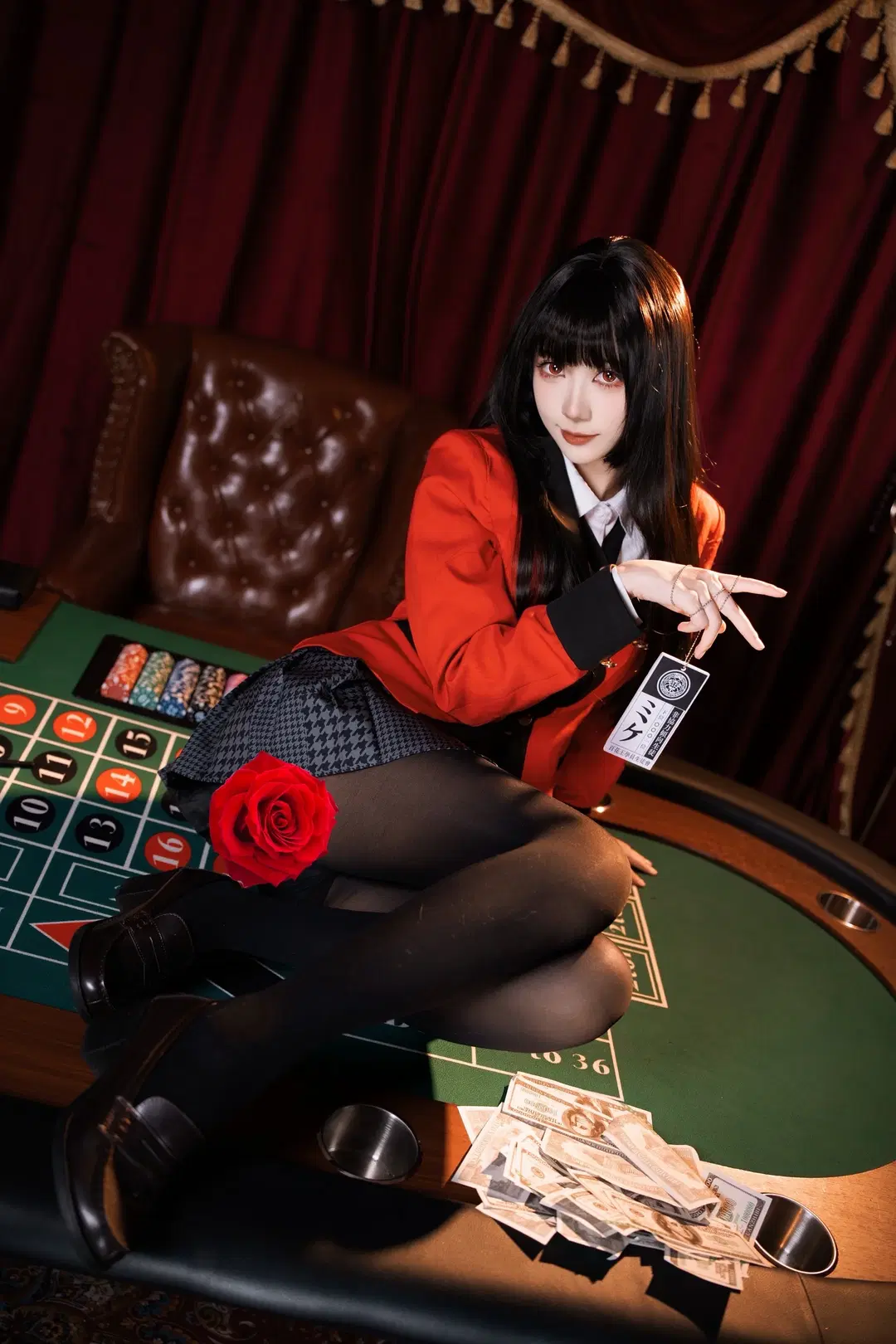 コスプレ, 賭ケグルイ, 黒ストッキング, 赤黒の制服, ルーレット台