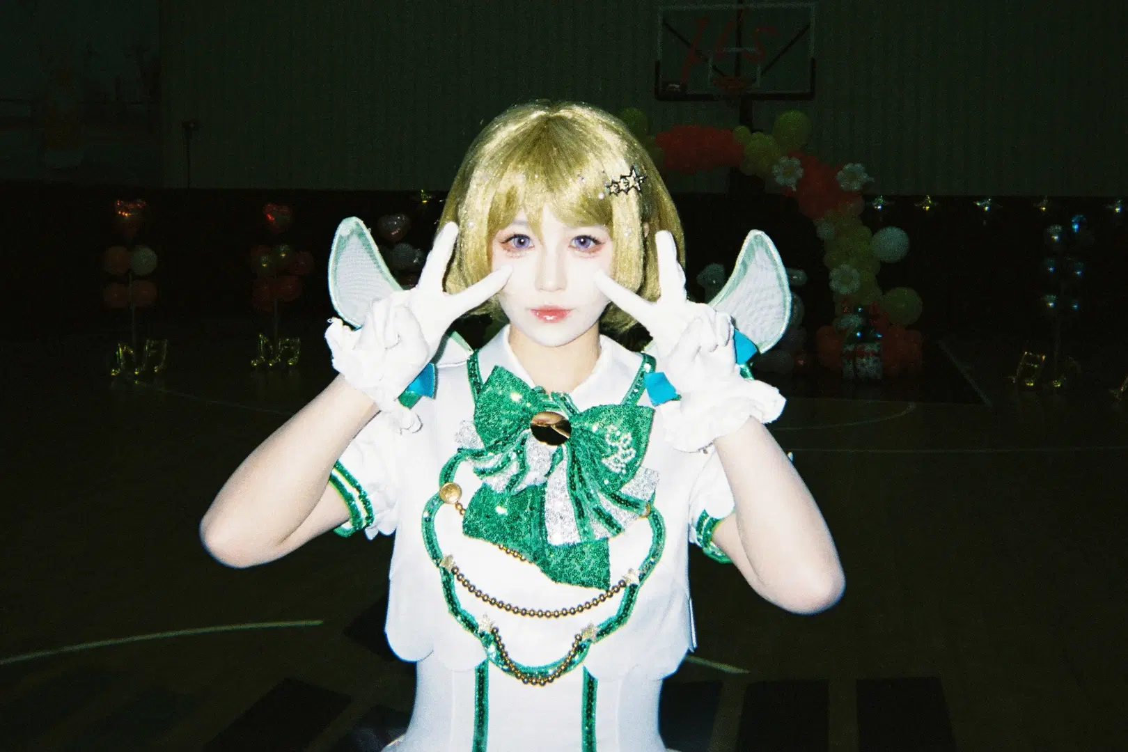 Streetwise School Idol on Film: Pushing the Sense of Contrast to the Limit by 上好嘉也子 - Image 7