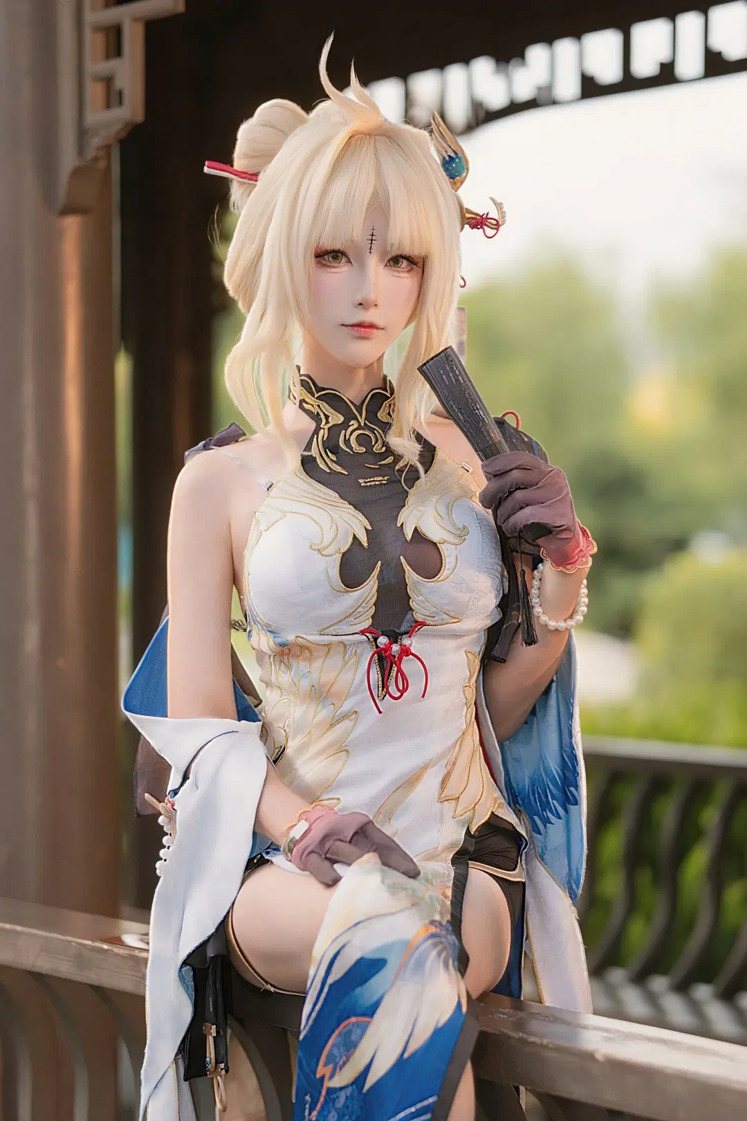【穗穗cos】鸣潮里的慵懒美学，倚栏弄扇的那个午后 - Mars拍噗拍 - 第2张