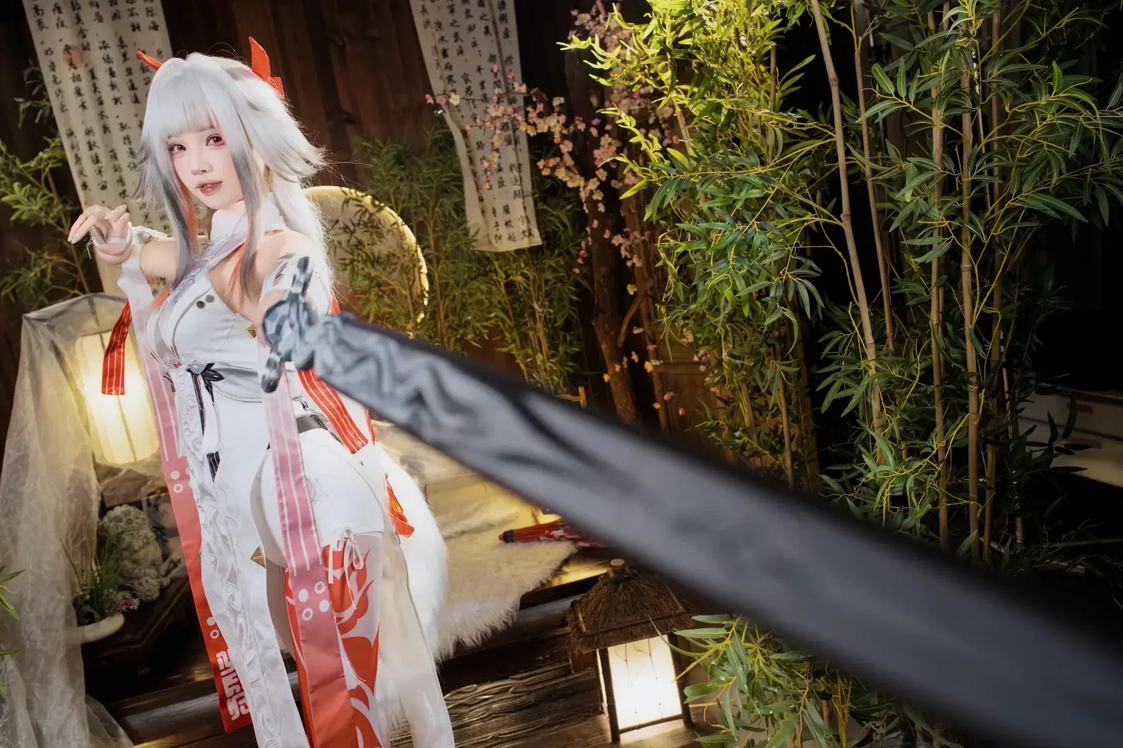 [Ye Shunguang Cosplay] Zenless Zone Zero Chinese Techwear Style: A Bold Blend of Crimson and White by 茶包 - Image 4