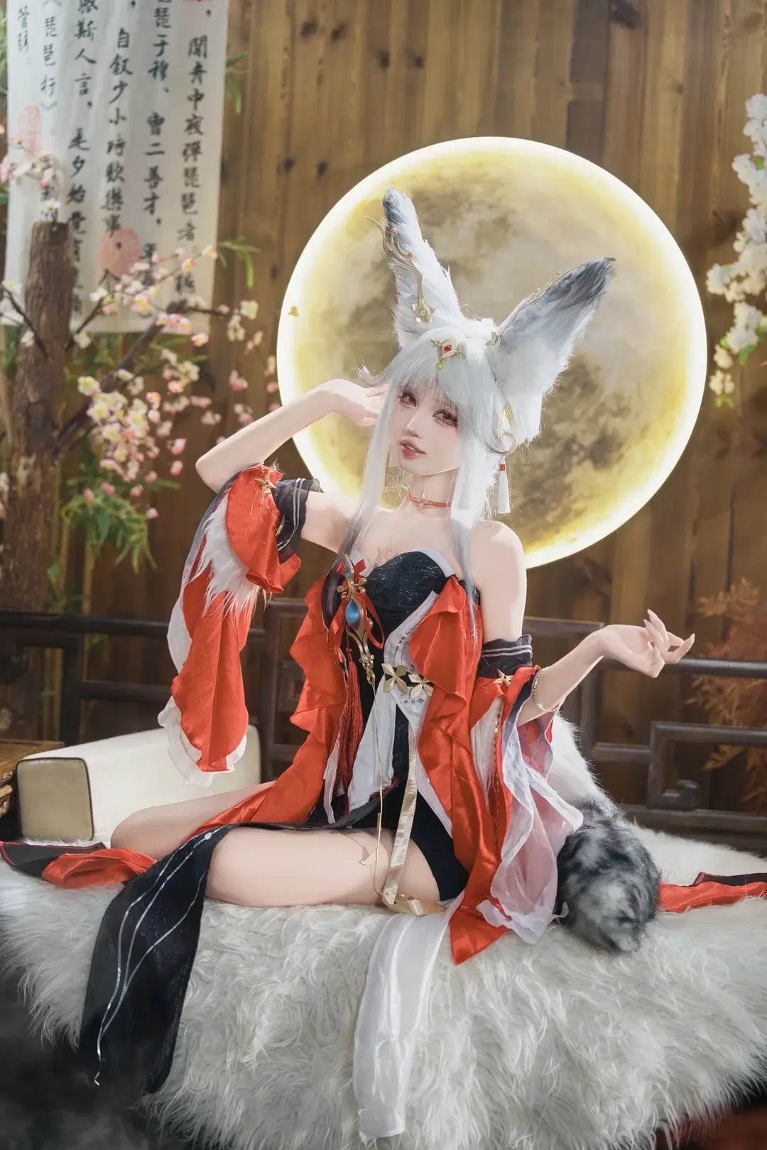 [Xin-2 cosplay] Wuthering Waves Silver-Haired Kemonomimi Girl: Exceptional Garment Texture and Detail by 茶包 - Image 4