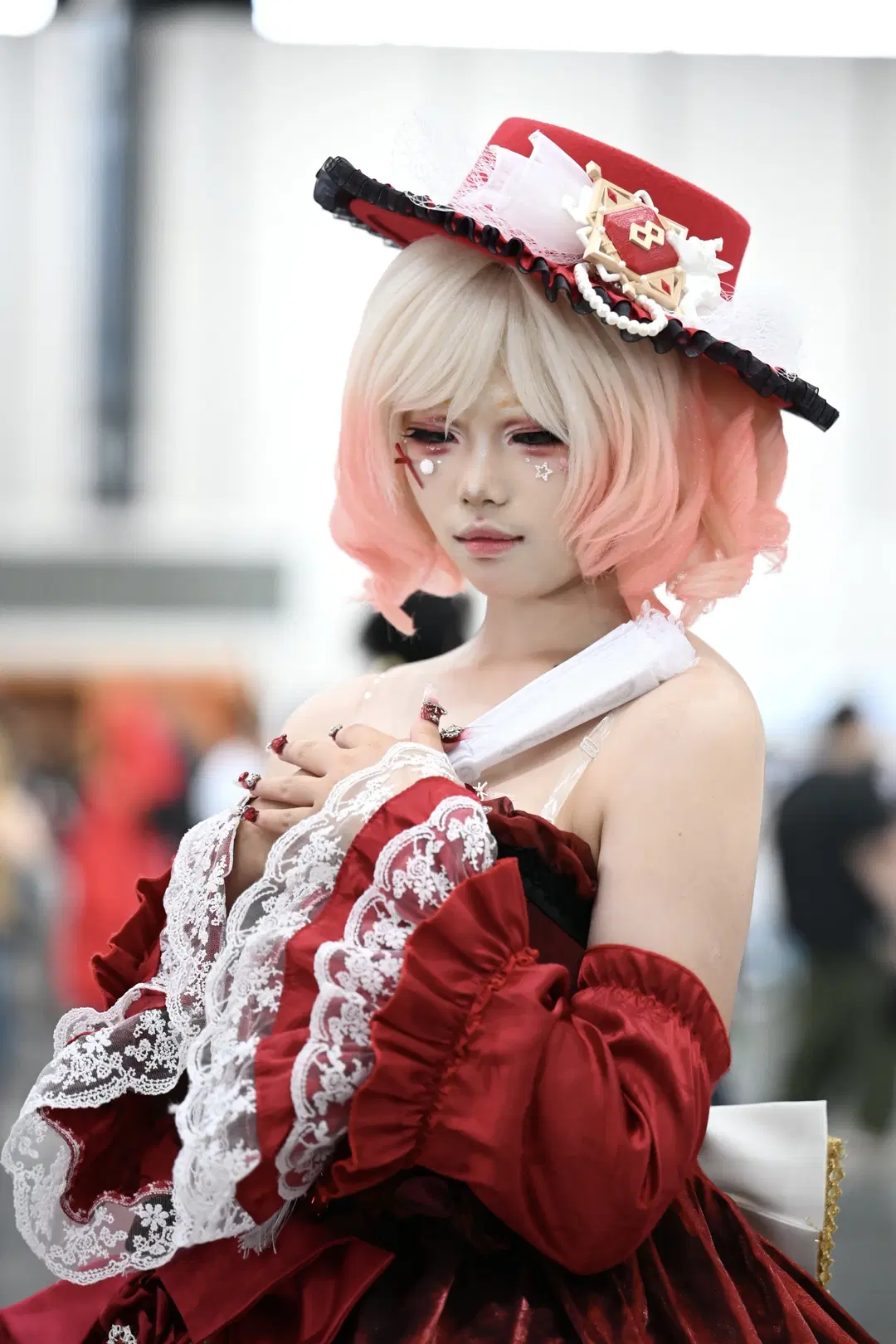 【薇拉cos】第五人格调香师真理之下，红礼服洛丽塔贵族风拉满 - 小非 - 第3张