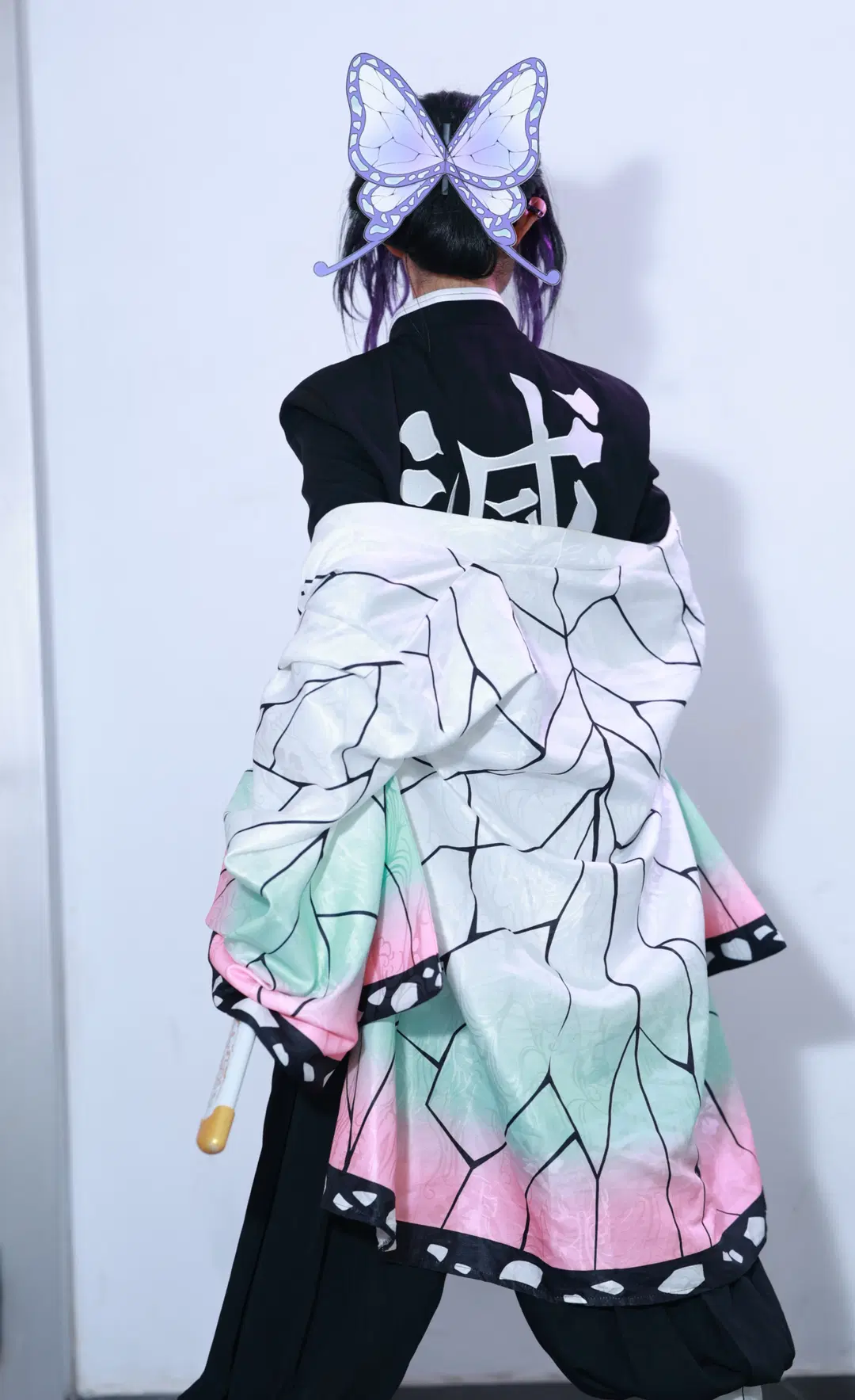 【Shinobu Kochou cosplay】Demon Slayer: Convention Photo at Jing'an Joy City — Flawless Shots with Purple Light and Precise Poses by 次元重启 - Image 4