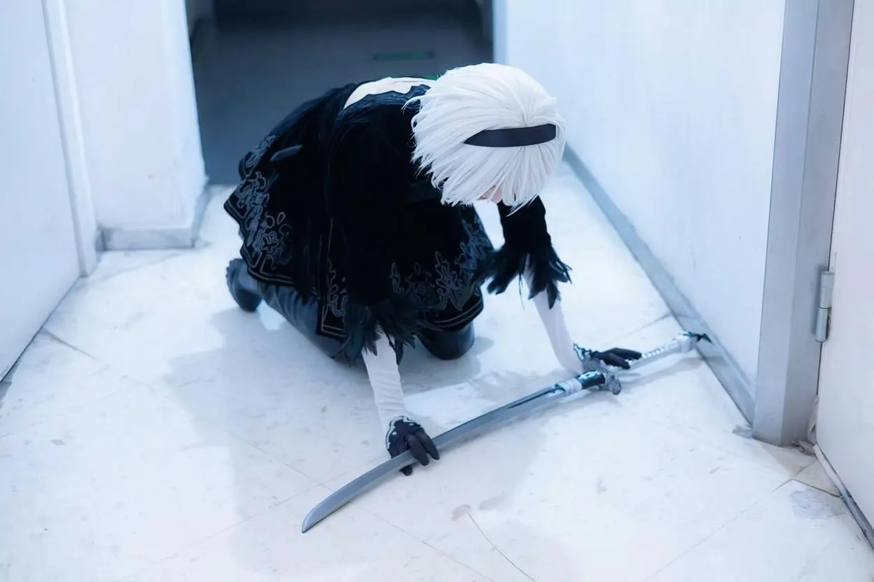 [2B cosplay] Shooting NieR:Automata at Jing'an Joy City: Combat Tension in Narrow Corridors by 次元重启 - Image 7