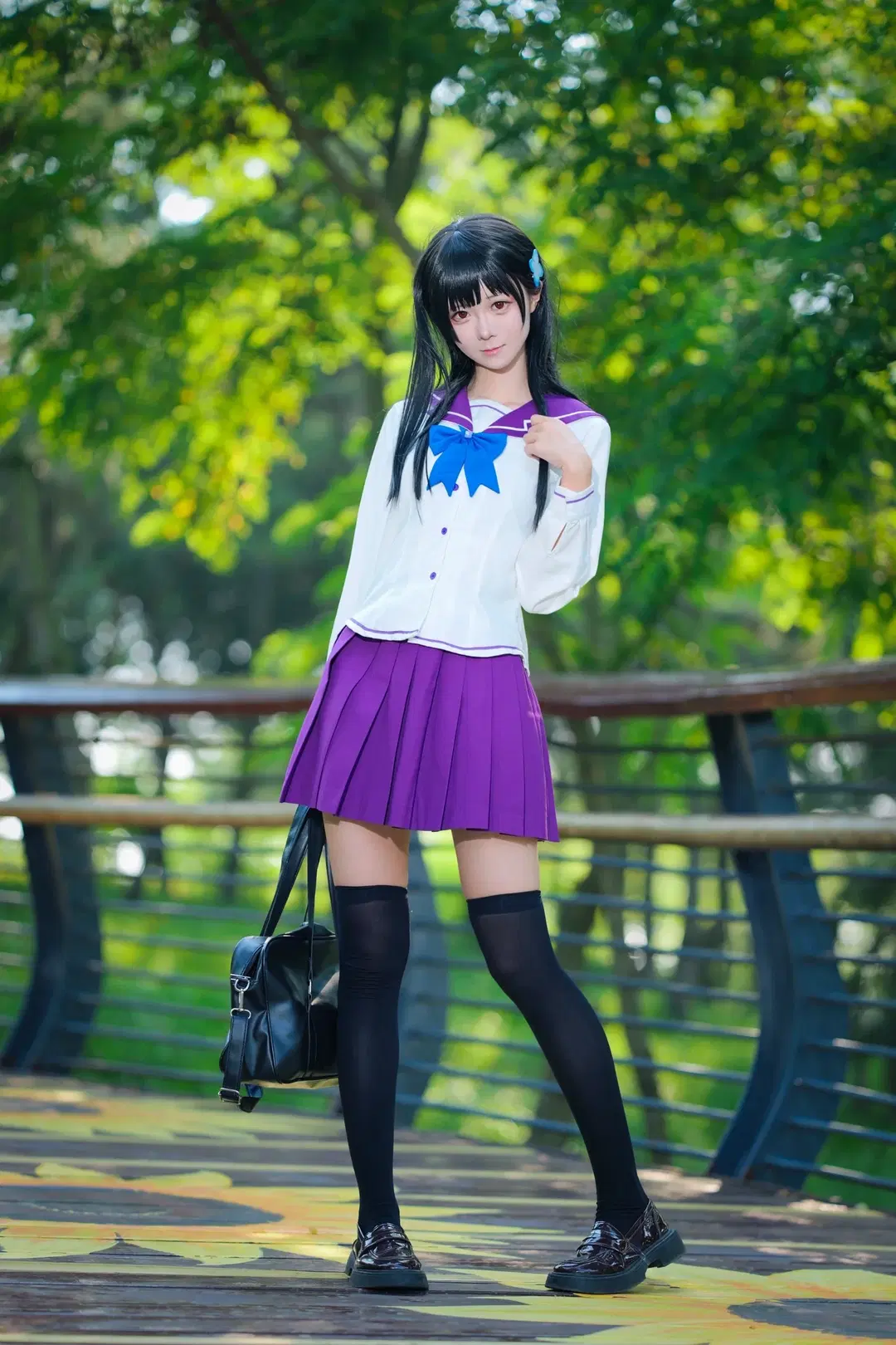 【Sankarea: Undying Love cosplay】Endless Summer of Hydrangea: Sailor Suit Maiden Amidst Blossoms (Anime-style photography & Black stockings) by 段景 - Image 4