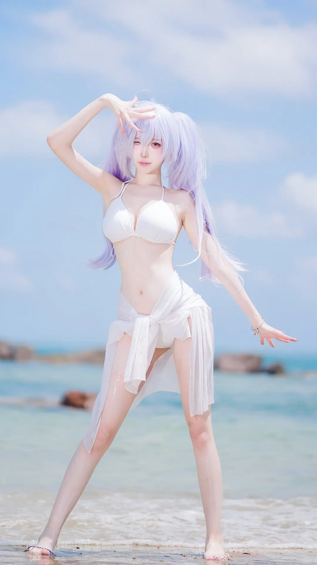 泳装cos, 外景摄影, 二次元写真, 夏日海边, 白色比基尼
