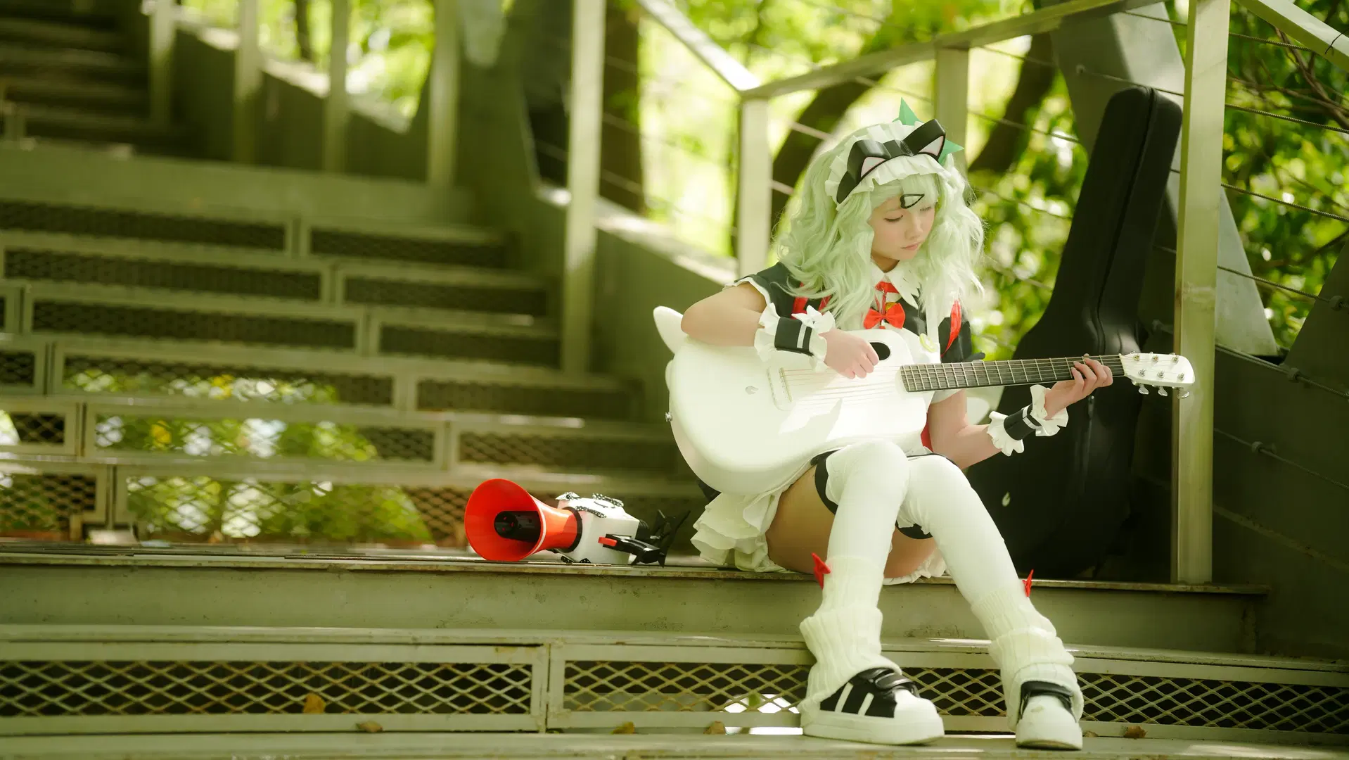 【千夏cos】絕區零小偶像的戶外吉他彈唱 - MIZHU小竹 - 第4張