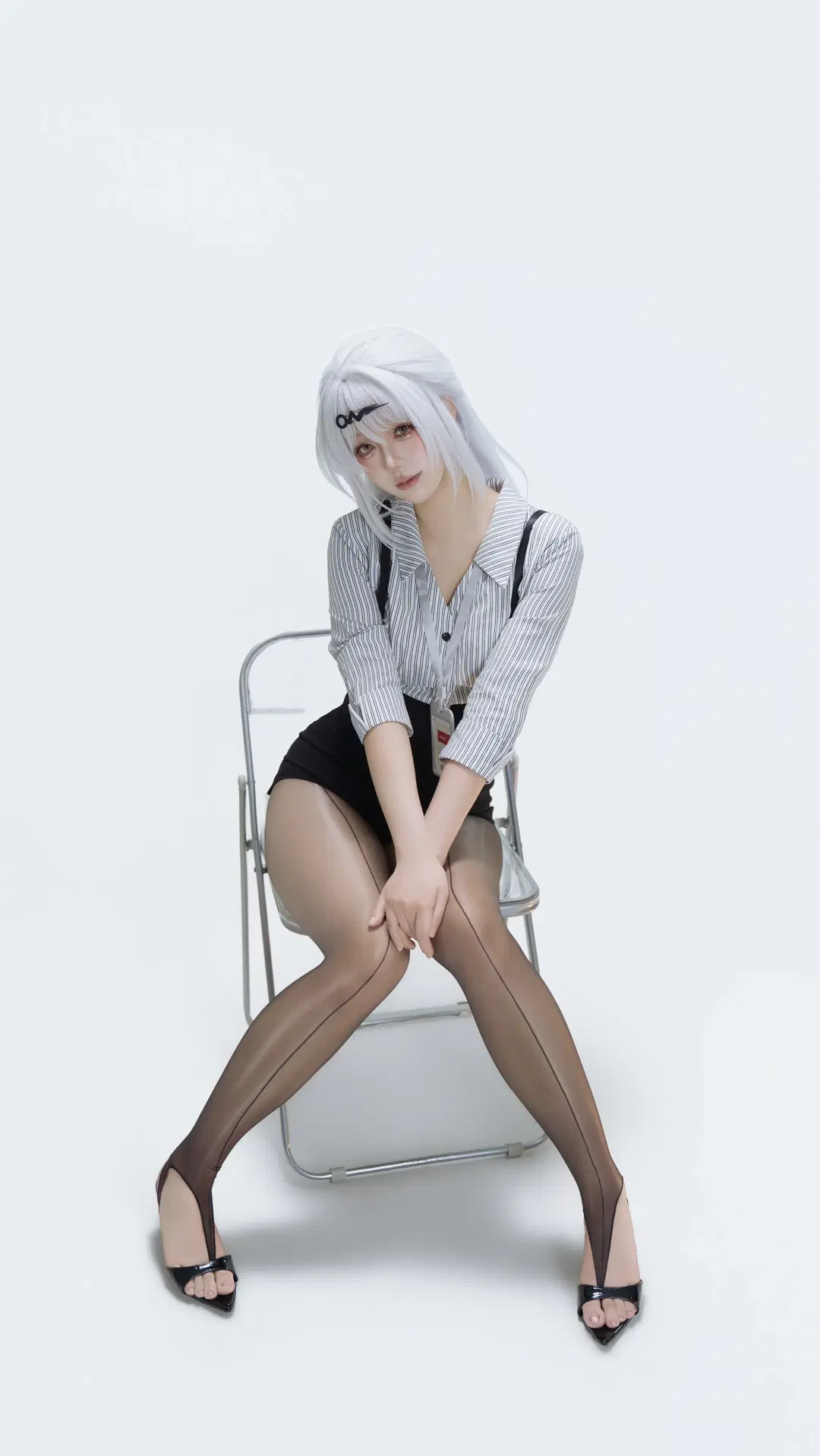 绝区零, 仪玄cos, OL制服, 白发cos, 黑丝袜