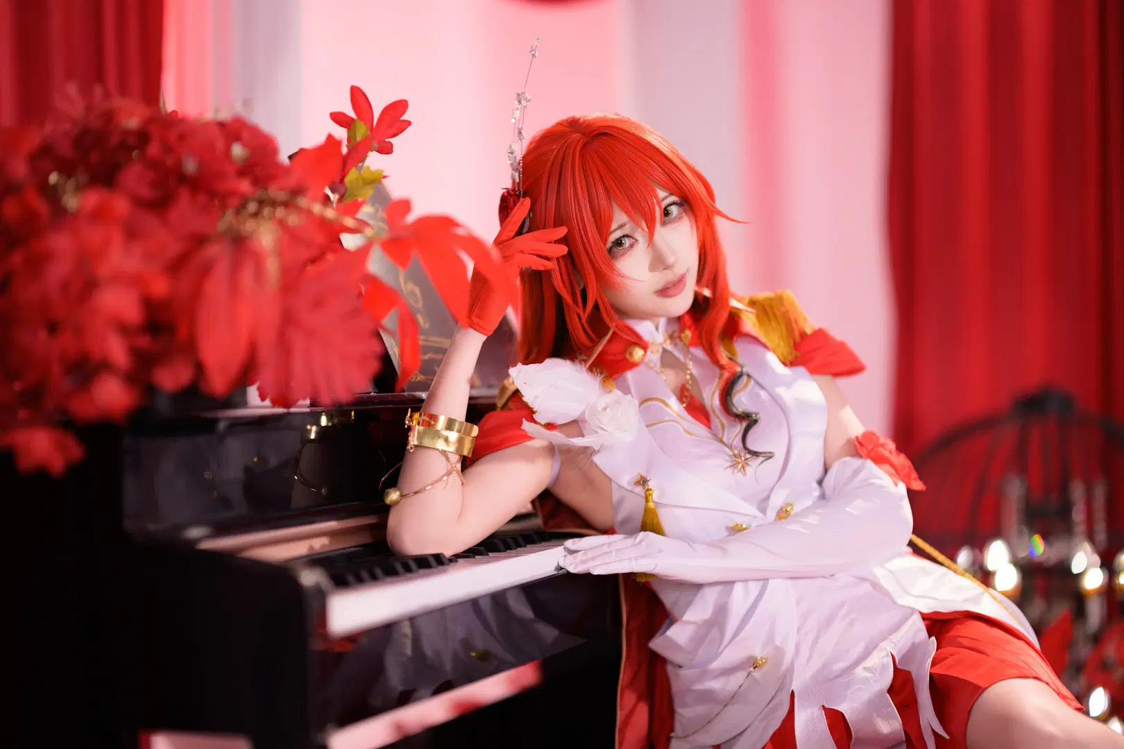 [Himeko cosplay] Honkai: Star Rail Himeko Embarks: Ornate Clash of Red-and-White Gown and Lance by 银河天路 - Image 2