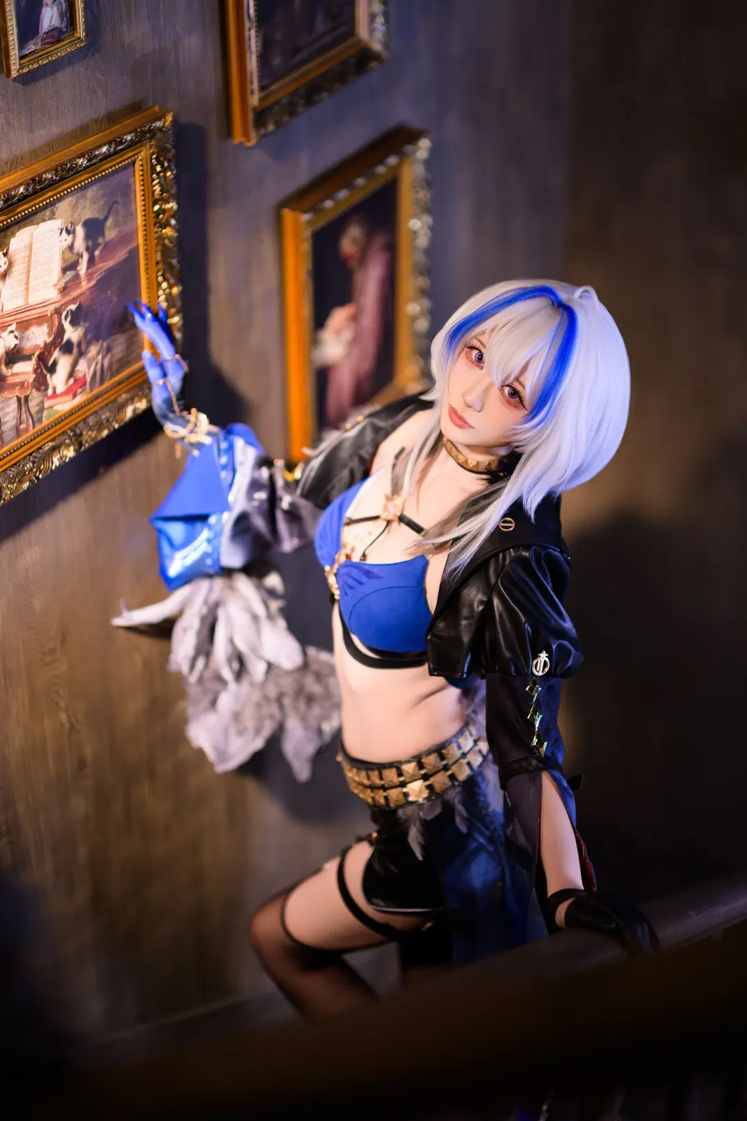 【嘉贝莉娜cos】鸣潮 复古图书馆里的暗夜特工 - 银河天路 - 第4张