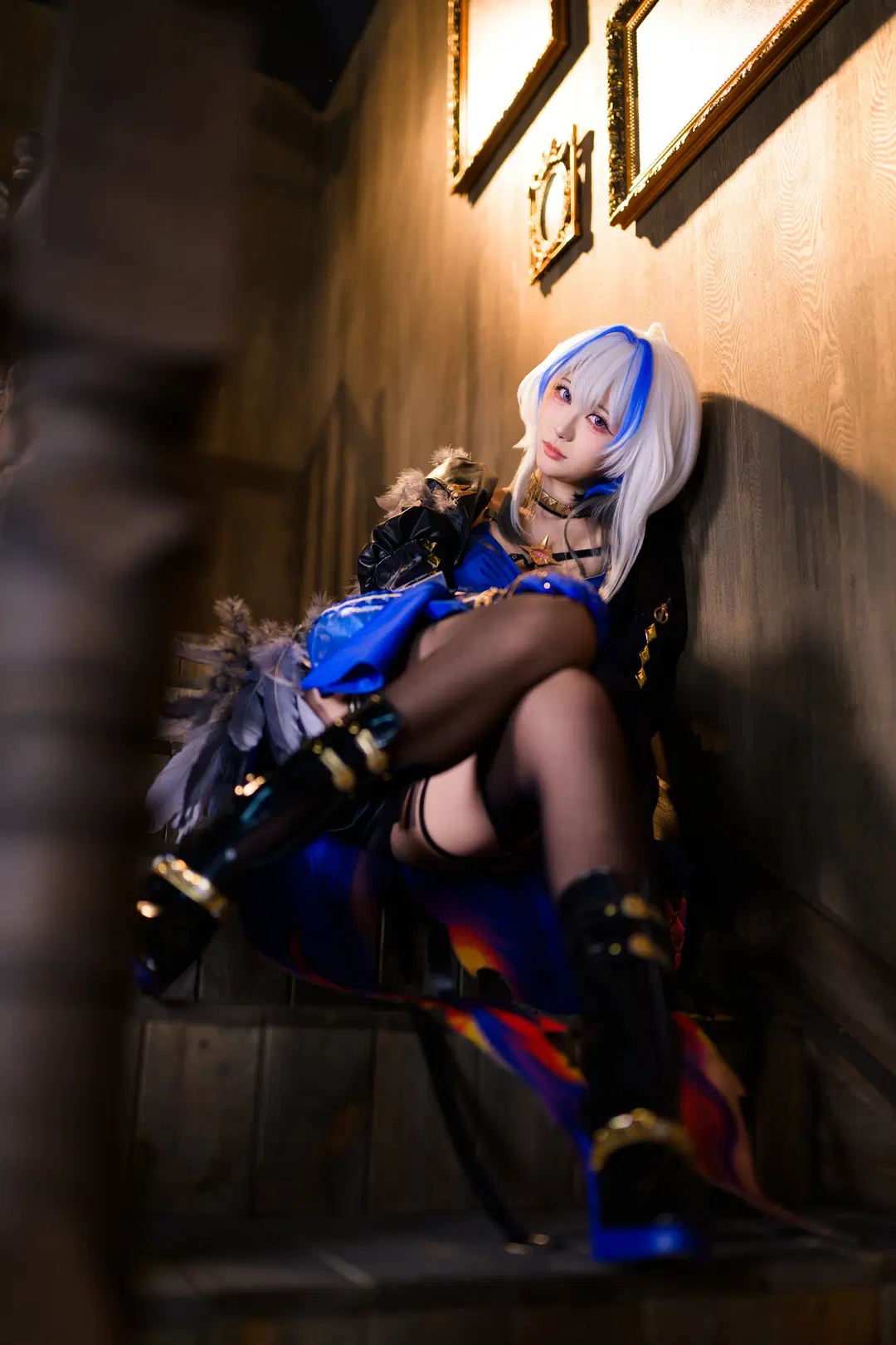 【嘉贝莉娜cos】鸣潮 复古图书馆里的暗夜特工 - 银河天路 - 第5张
