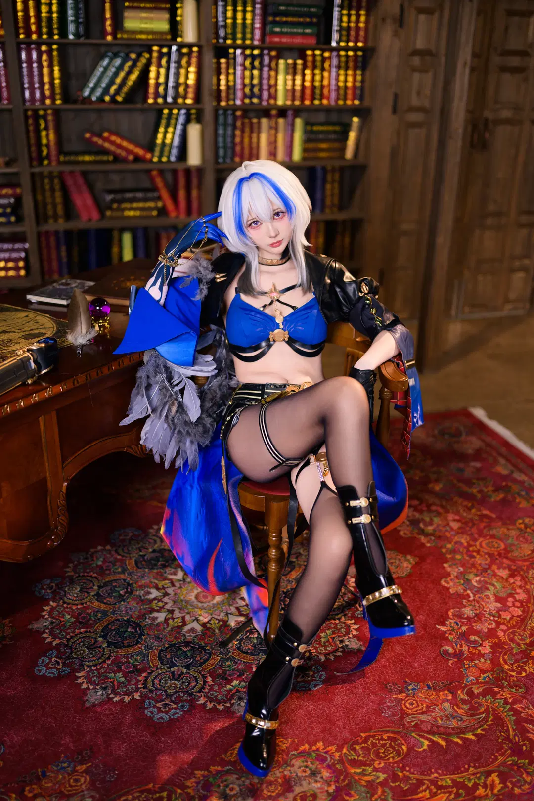 【嘉贝莉娜cos】鸣潮 复古图书馆里的暗夜特工 - 银河天路 - 第9张