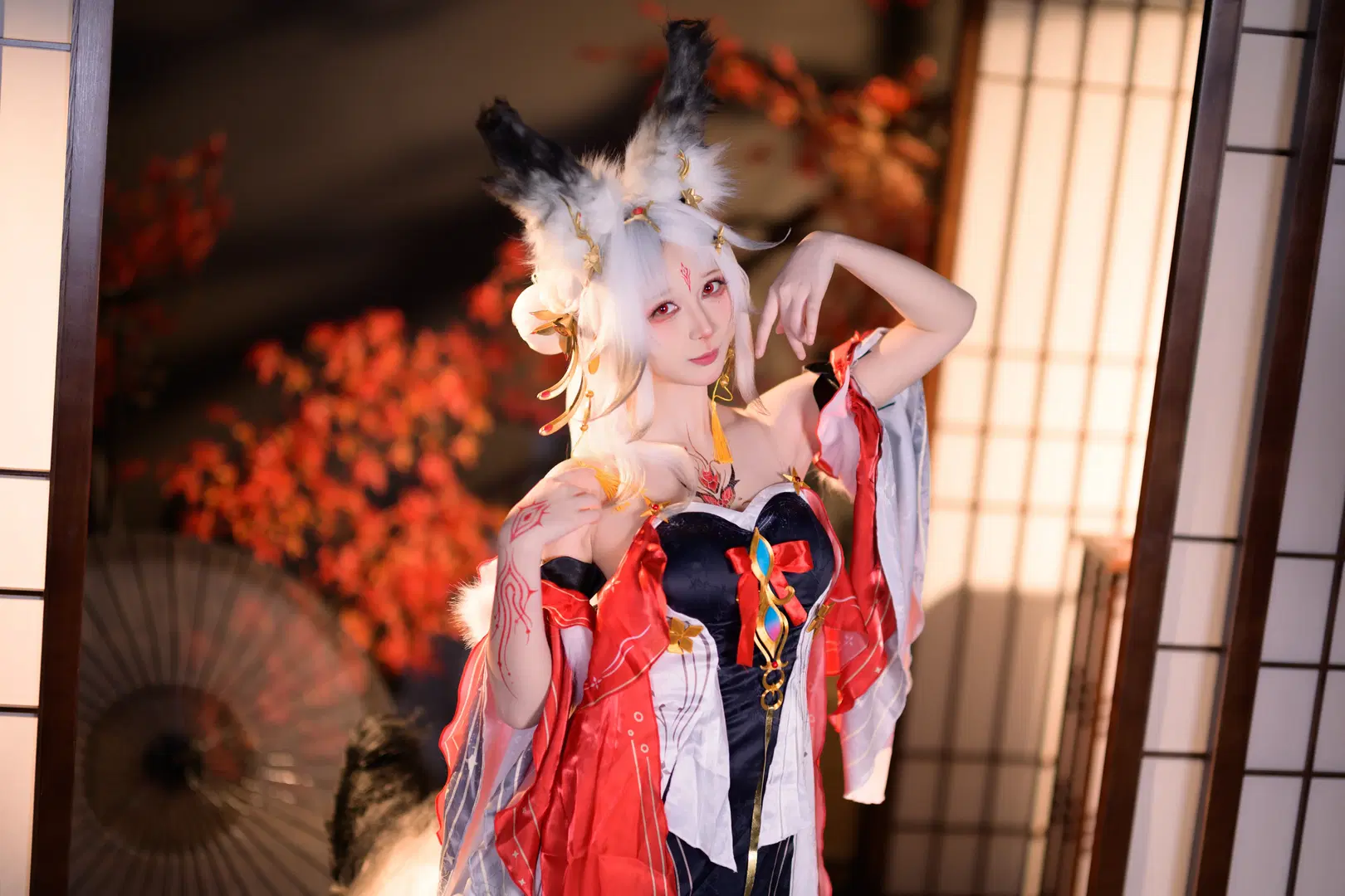 【心月狐cos】鳴潮狐妖的秋日慵懶 - 银河天路 - 第4張