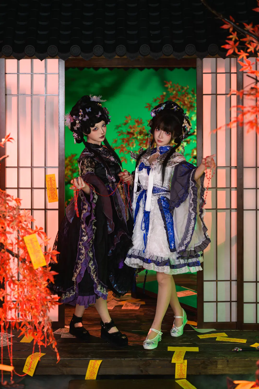 [Doll Lolita] Dark Gothic style Doll Twins: A Gothic Atmosphere in Red-and-Green Contrast by 银河天路 - Image 3