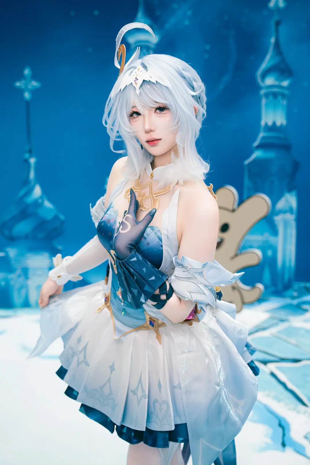 【オデット コスプレ】『原神』スネージナヤの装い：アイスブルーと白ストッキングの優美な調和 - 毛风狸花猫 - 2枚目