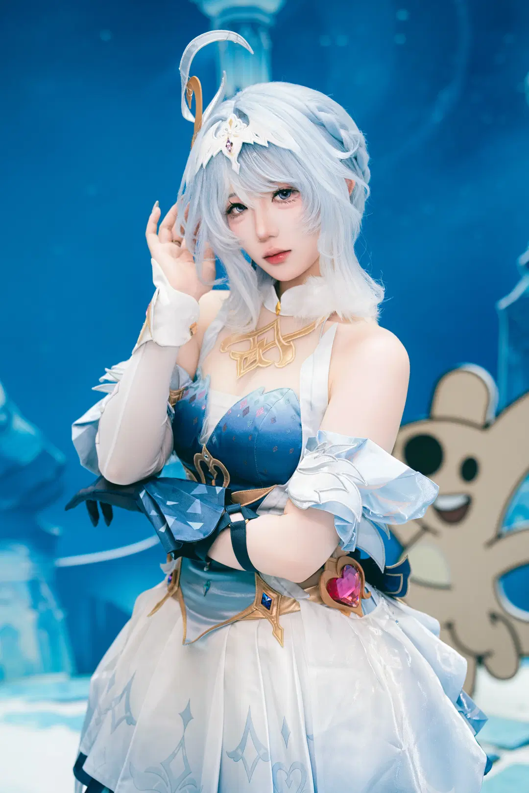 【オデット コスプレ】『原神』スネージナヤの装い：アイスブルーと白ストッキングの優美な調和 - 毛风狸花猫 - 3枚目