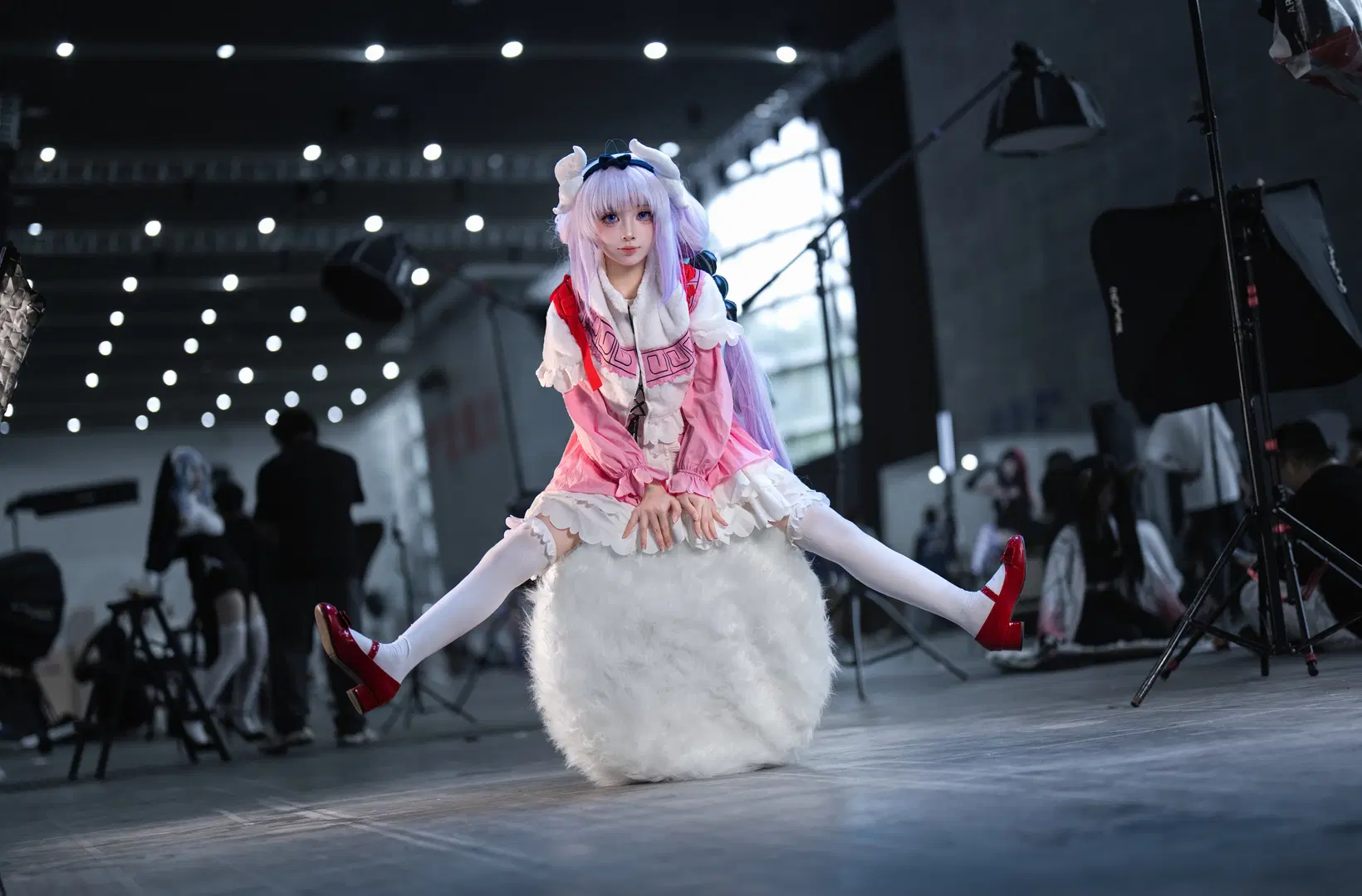 【康娜cos】小林家的龙女仆康娜，白丝与红皮鞋的场照记录 - OUKAI - 第4张
