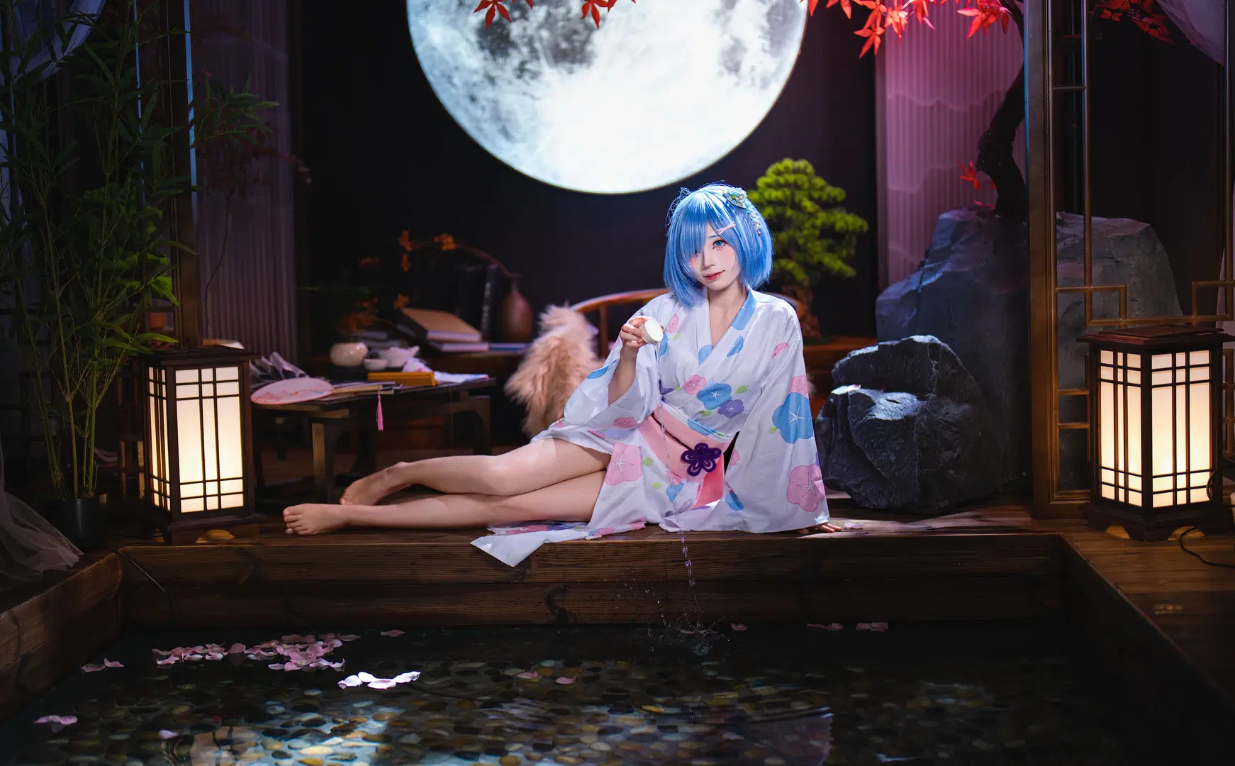 【レム コスプレ】『Re:ゼロから始める異世界生活』月光に揺れる和風浴衣の水撮影グラビア - OUKAI - 3枚目
