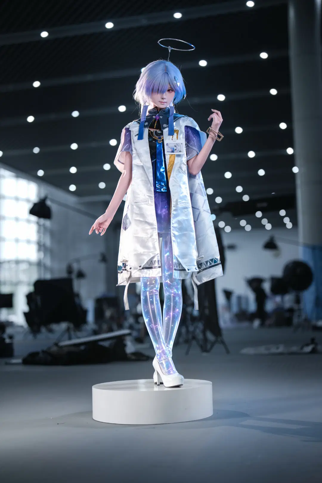 [モーニエ コスプレ] 鳴潮 イベント写真、ホログラフィックな星空とメカニカルな光輪の衝突 - OUKAI - 10枚目