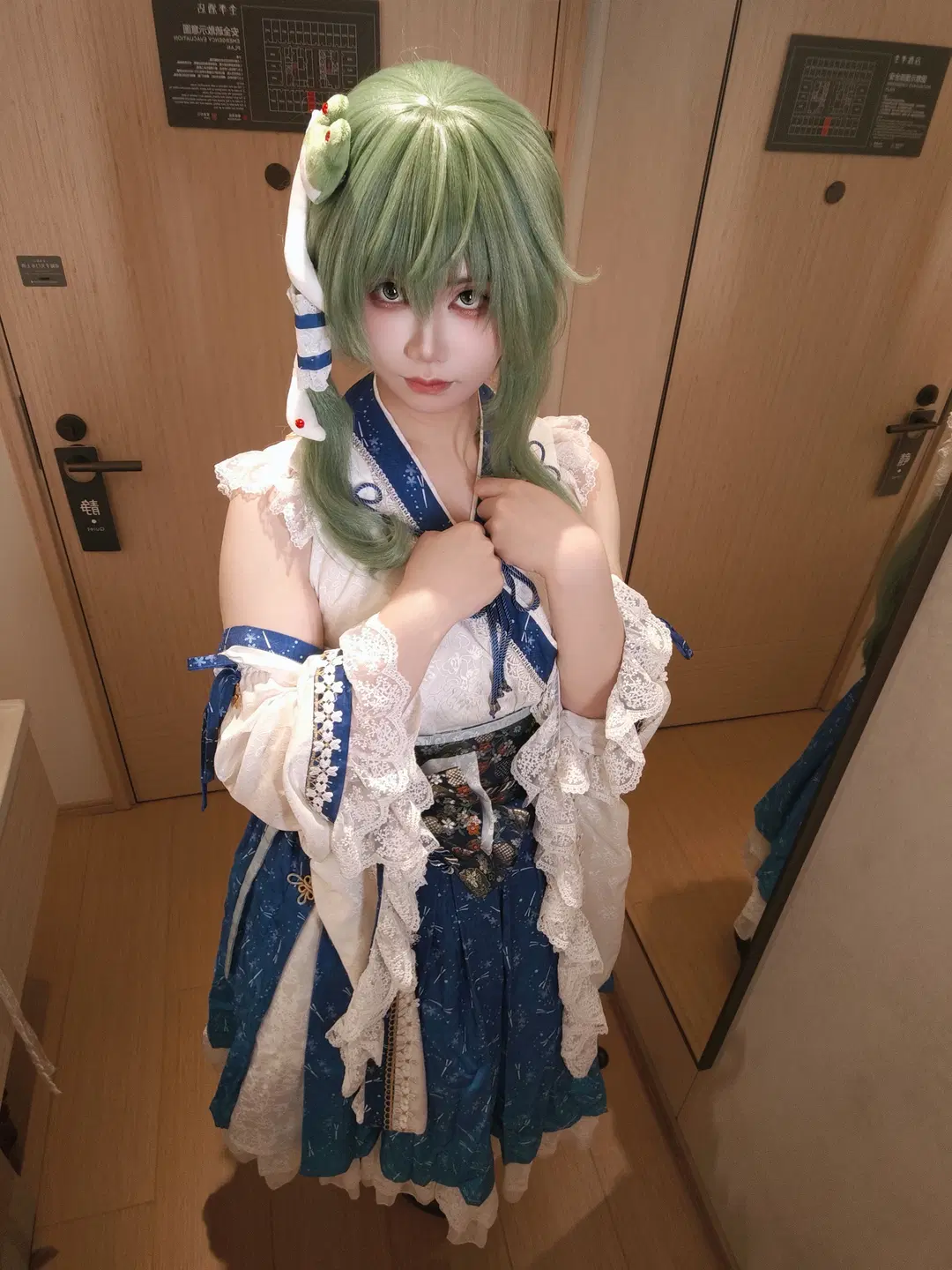 【东风谷早苗cos】东方Project二设 绿发与蛇形头饰的细节记录 - A酱锵锵锵锵锵 - 第3张
