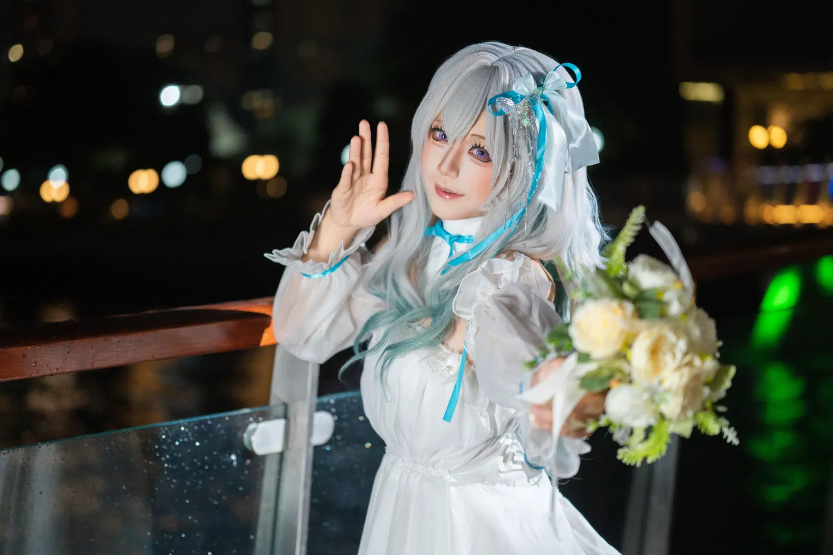 崩坏星穹铁道, 流萤cos, 夜景cosplay, 白色礼服, 夜拍人像