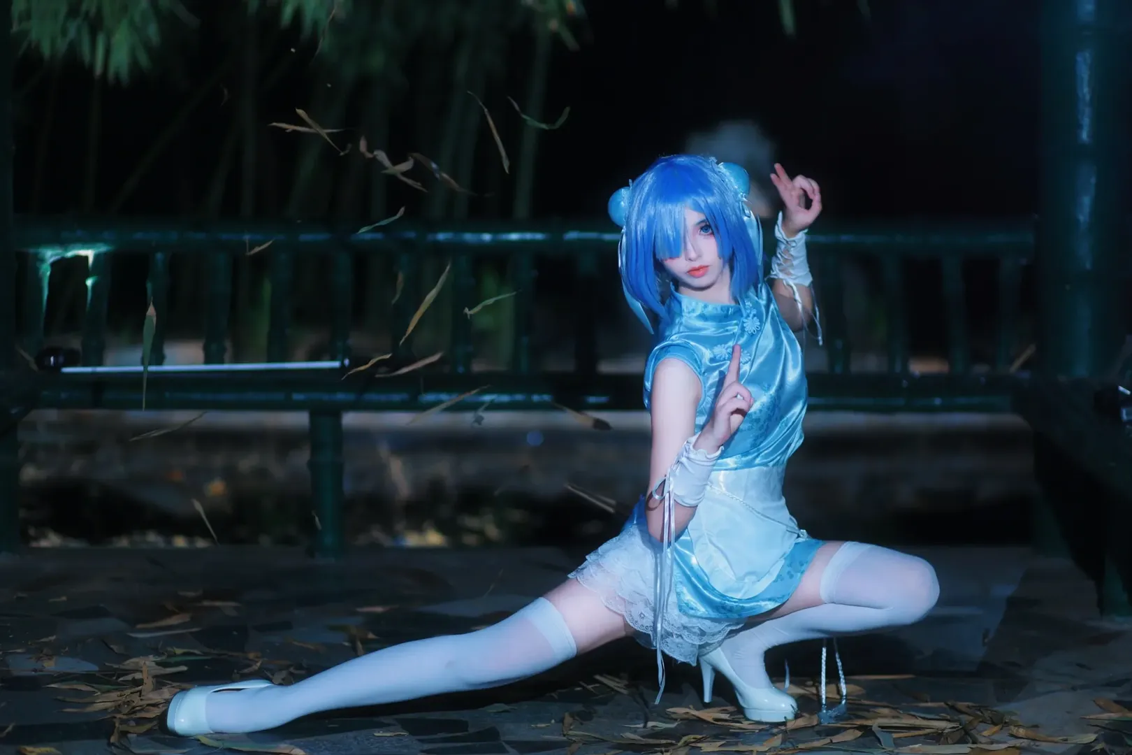Re:ZERO -Starting Life in Another World-, White stockings, Cosplay sharing, Rem Cosplay, Chinese girl - Image 5
