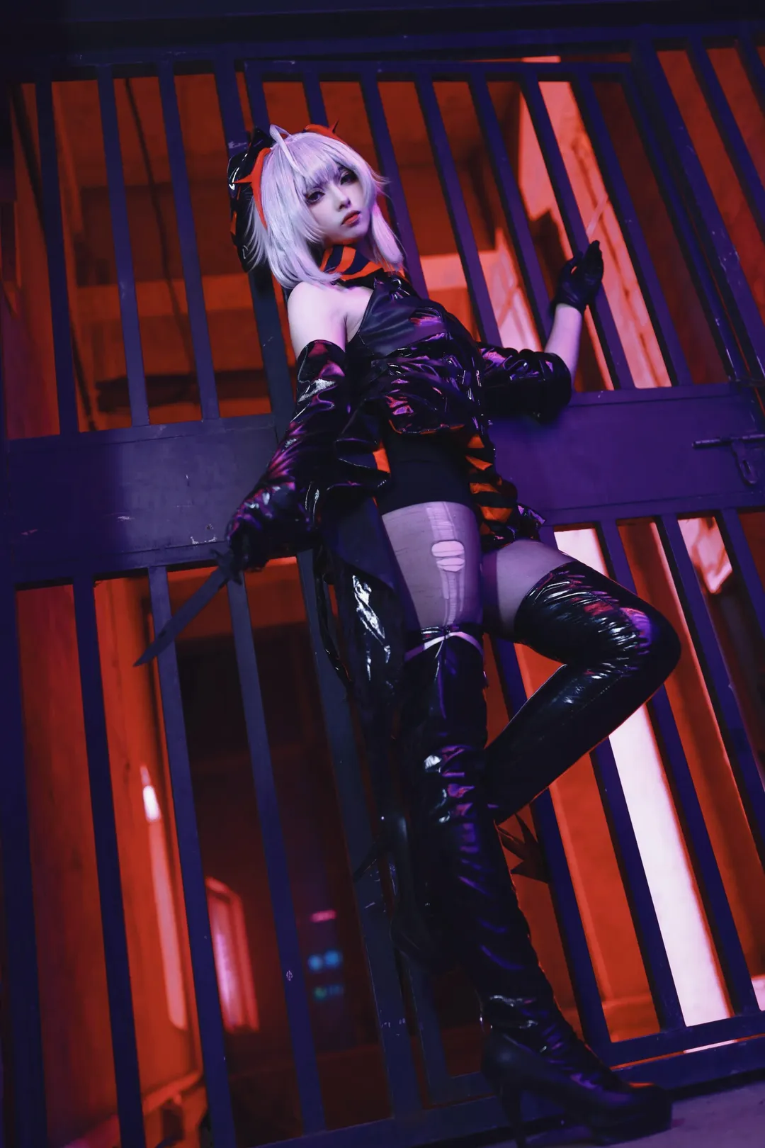 cosplay, 明日方舟, 维什戴尔cos, 暗黑风, 漆皮丝袜 - 第4张