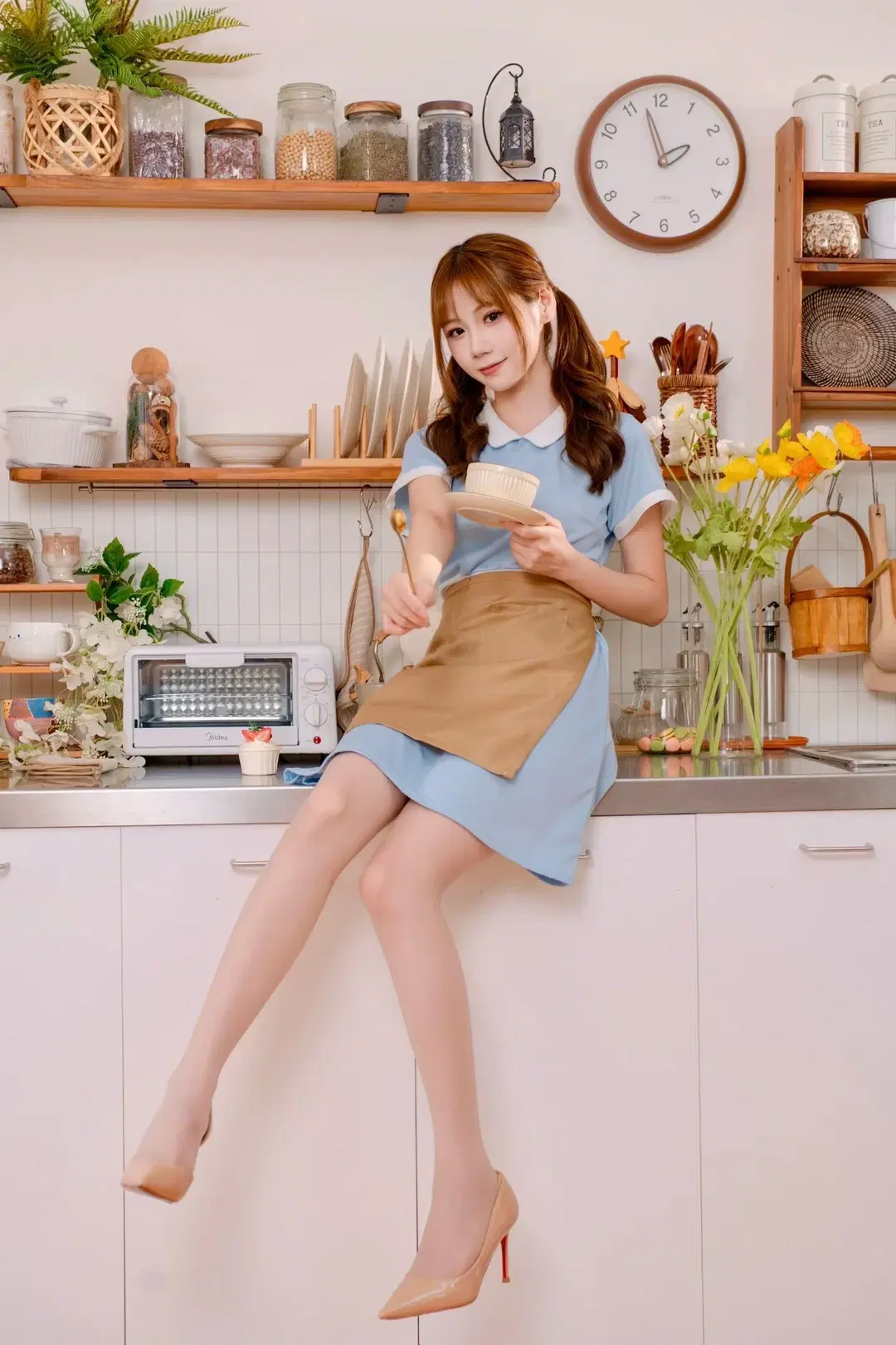 双马尾, 厨房写真, 日系居家, 丝袜美腿, 好利来制服