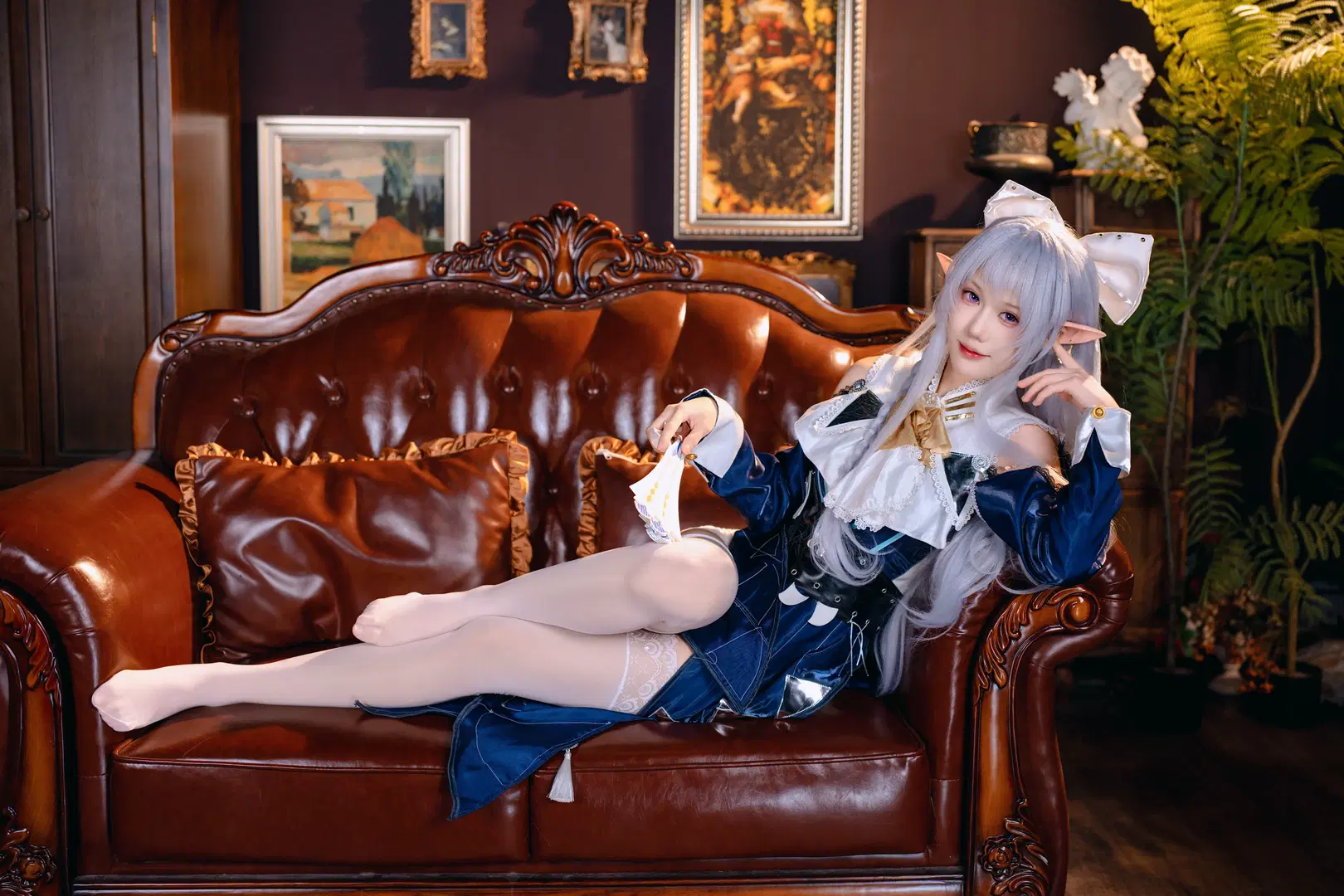 [Velina cosplay] Zenless Zone Zero's Aloof Grace and Smile: Interpreted in Vintage Dress and White Stockings by 宇航员摄影 - Image 10