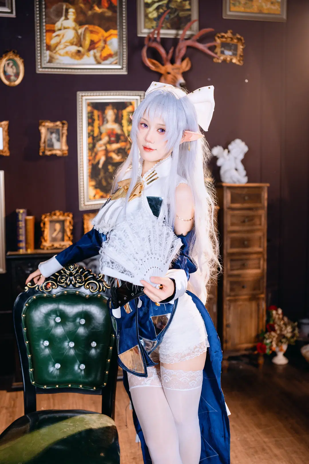 [Velina cosplay] Zenless Zone Zero's Aloof Grace and Smile: Interpreted in Vintage Dress and White Stockings by 宇航员摄影 - Image 3