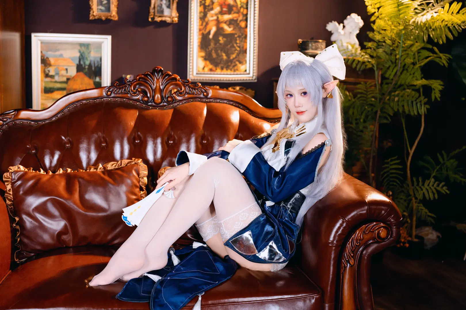 [Velina cosplay] Zenless Zone Zero's Aloof Grace and Smile: Interpreted in Vintage Dress and White Stockings by 宇航员摄影 - Image 9