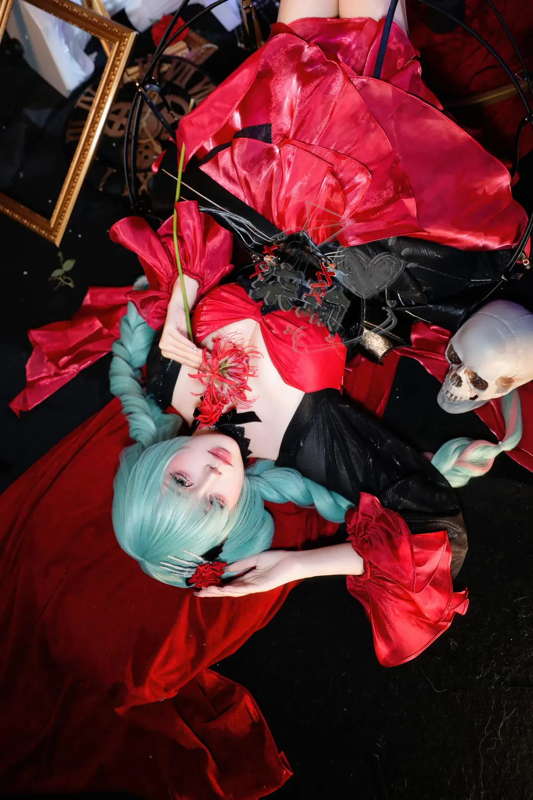 【フローヴァ コスプレ】『鳴潮』赤と黒のドレスが織りなす闇夜の撮影記録 - 柒瑜染月 - 2枚目