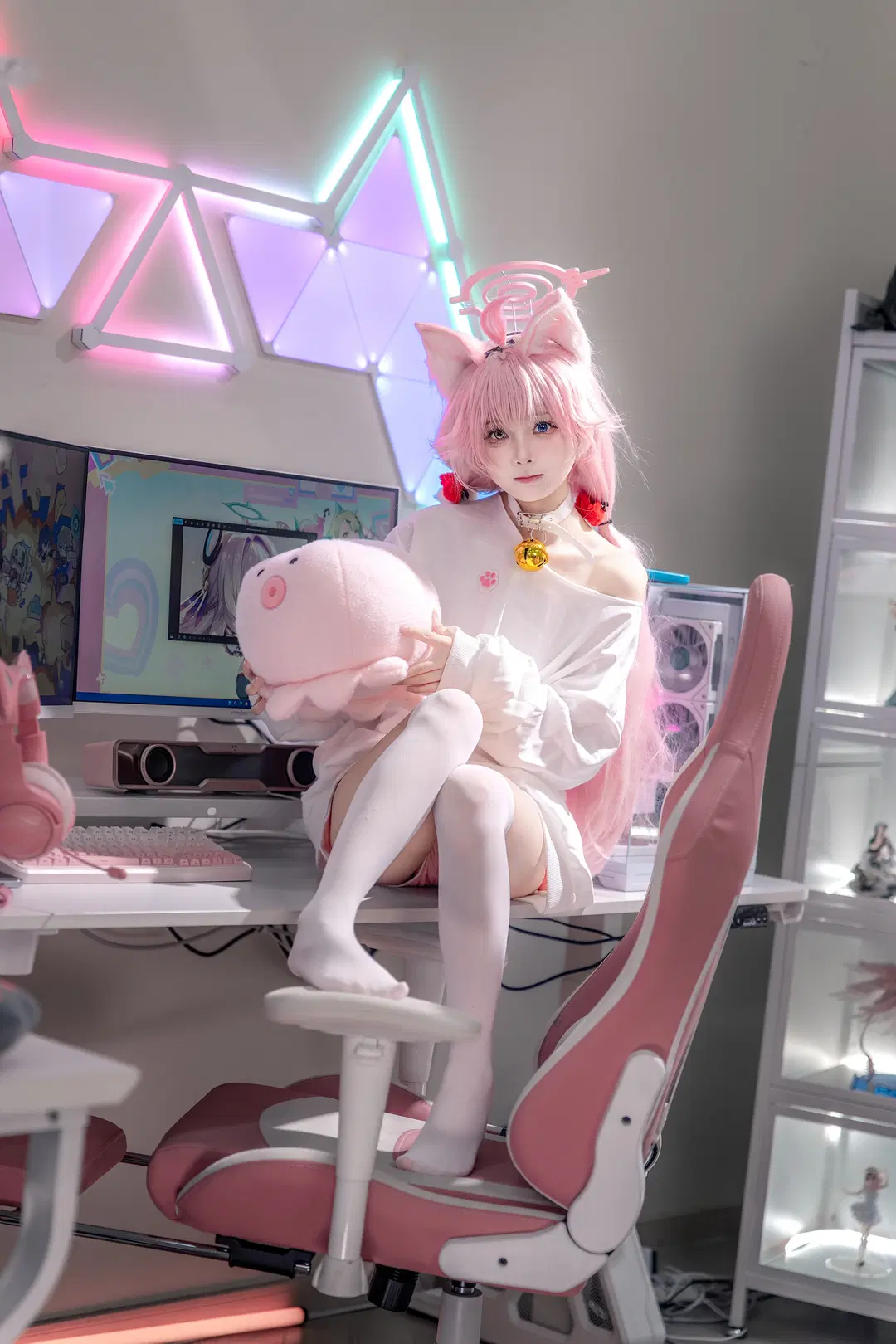 [Takanashi Hoshino cosplay] Blue Archive Cat-Senior's Lazy E-sports Time by hyber - Image 5
