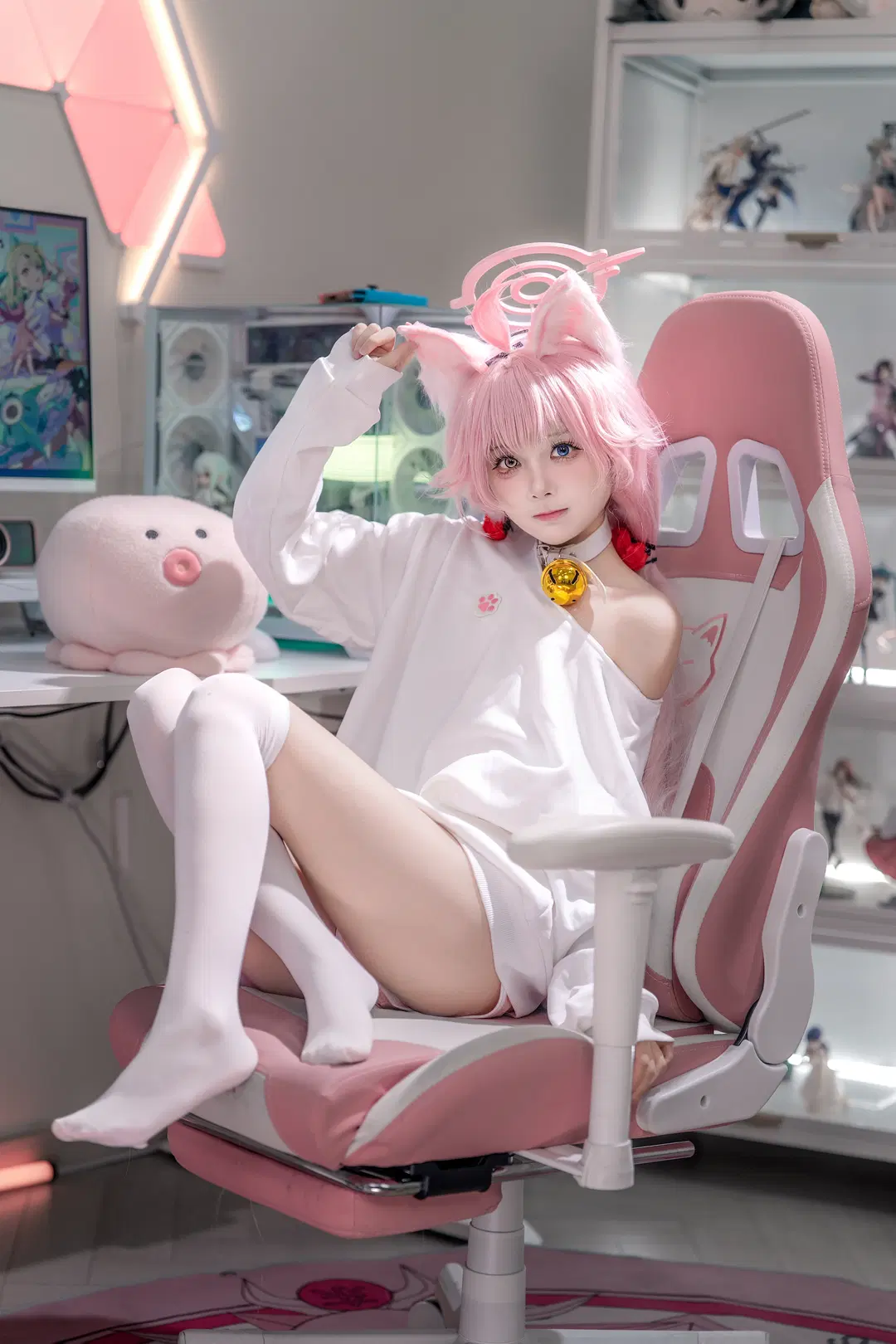 [Takanashi Hoshino cosplay] Blue Archive Cat-Senior's Lazy E-sports Time by hyber - Image 7