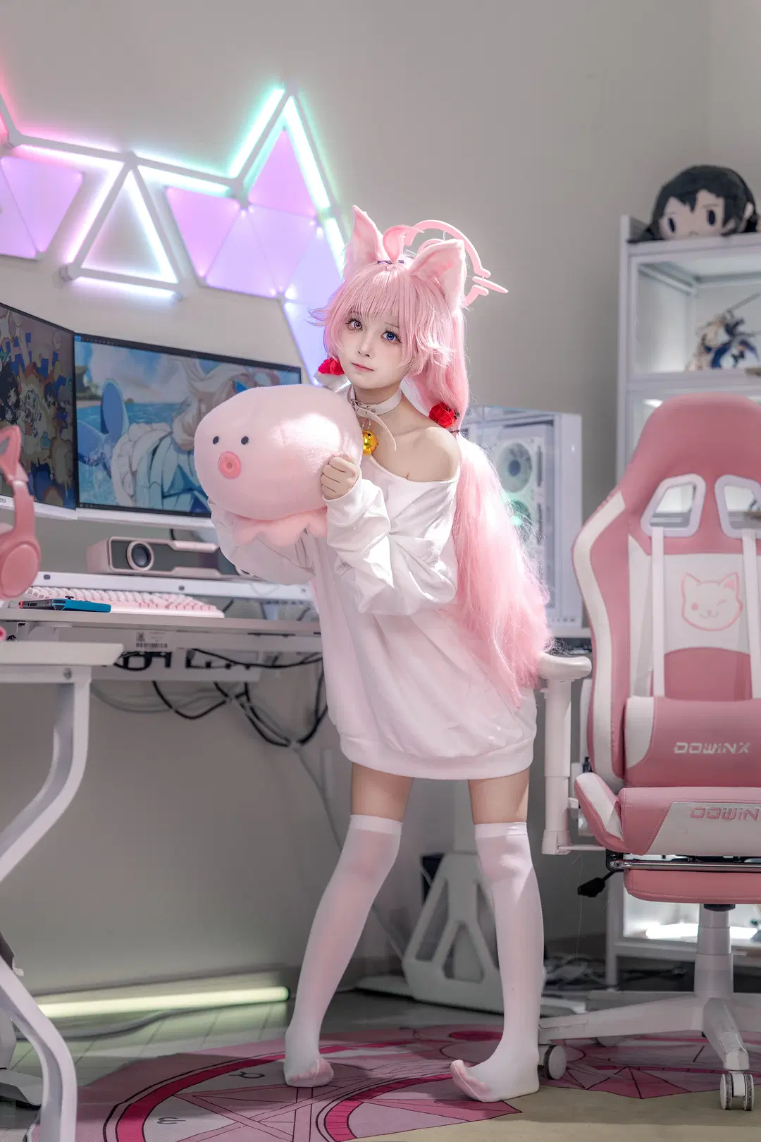 [Takanashi Hoshino cosplay] Blue Archive Cat-Senior's Lazy E-sports Time by hyber - Image 8
