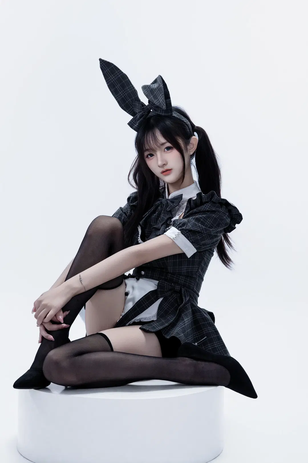 黑白格纹兔女郎与女仆的反差挑战 - hyber - 第3张
