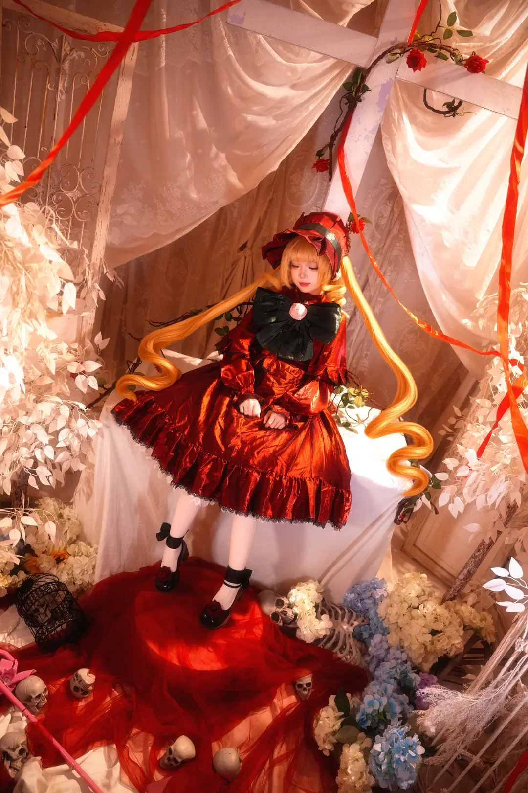 二次元cosplay, 哥特萝莉, 蔷薇少女, 真红cos, 白色丝袜