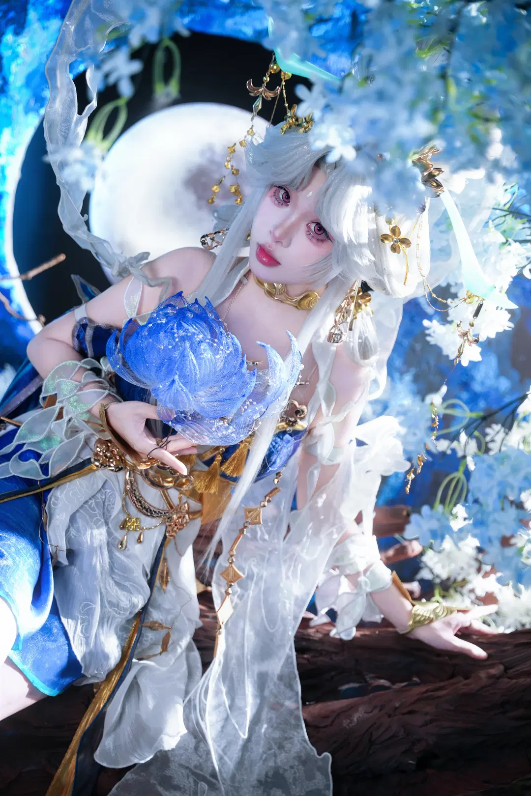 【嫦娥cos】王者荣耀广寒仙子，清冷仙气与性感并存 - 香菜天天打瞌睡ovo - 第2张