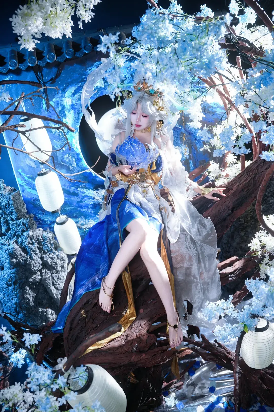 【嫦娥cos】王者荣耀广寒仙子，清冷仙气与性感并存 - 香菜天天打瞌睡ovo - 第3张
