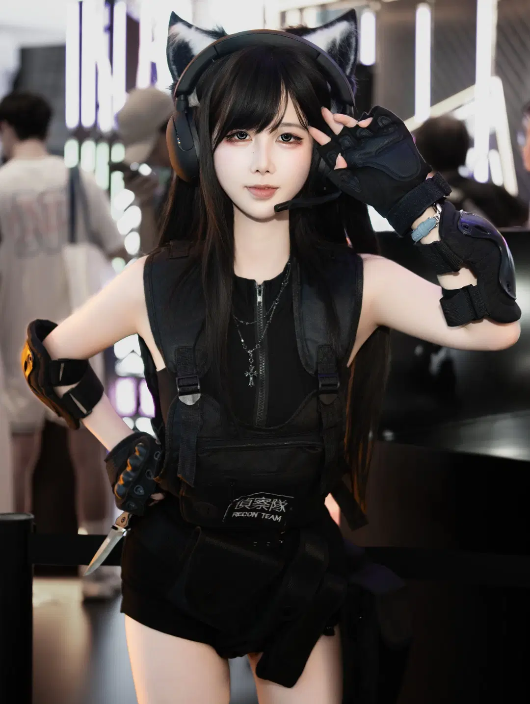 Catgirl Tactical Style Meets Hardcore Convention: Sharing Sweet and Edgy Convention Photos by 卷毛狒狒 - Image 2