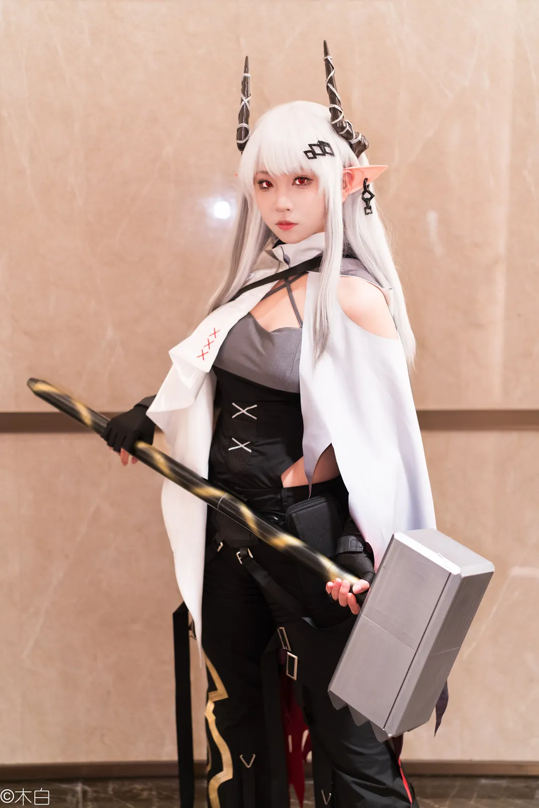 漫展场照, 二次元cosplay, 明日方舟, 泥岩cos, 战术装备cos