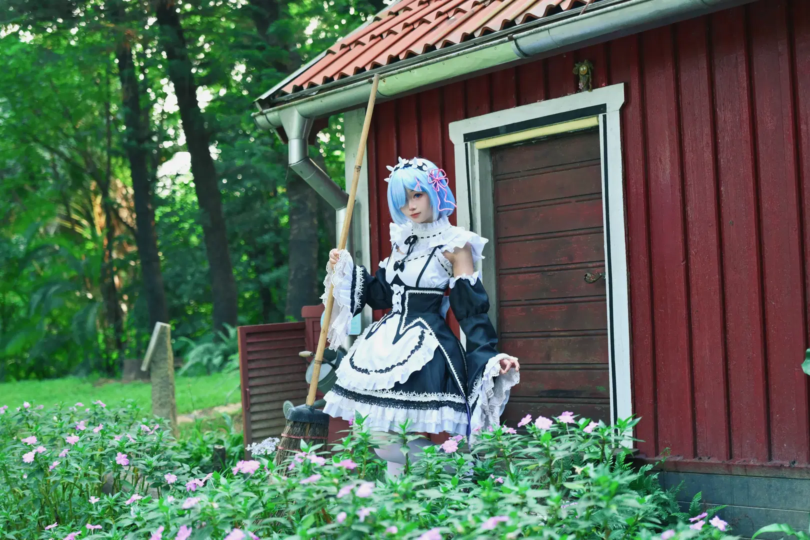 【レム コスプレ】たとえ何度やり直そうとも、私はここで貴方を待ち続けます - 早苗 - 2枚目